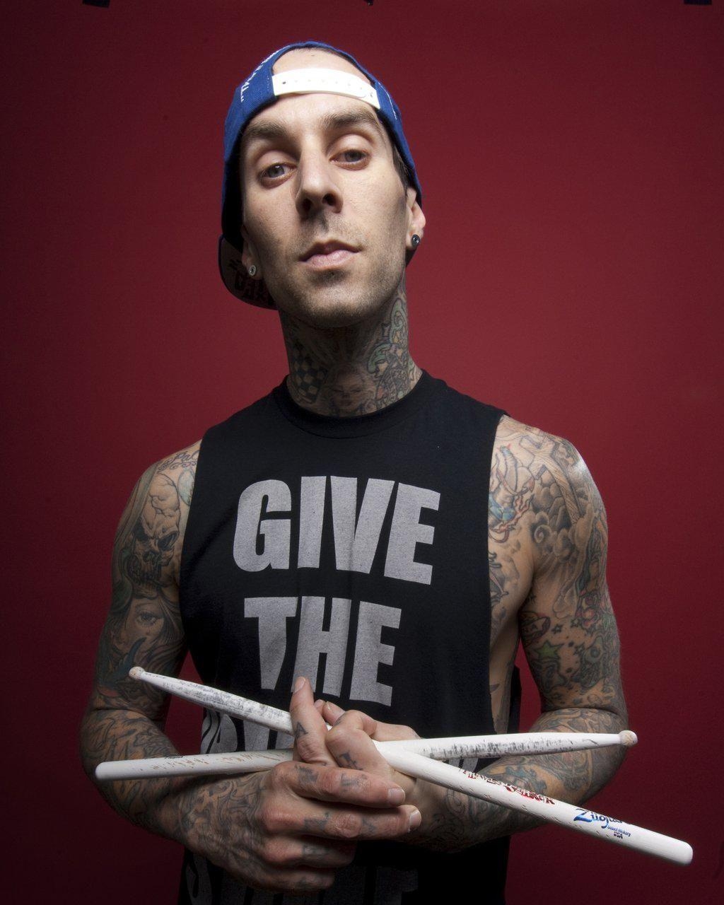 1030x1280 Best 2016 Wallpaper: Travis Barker, Phone