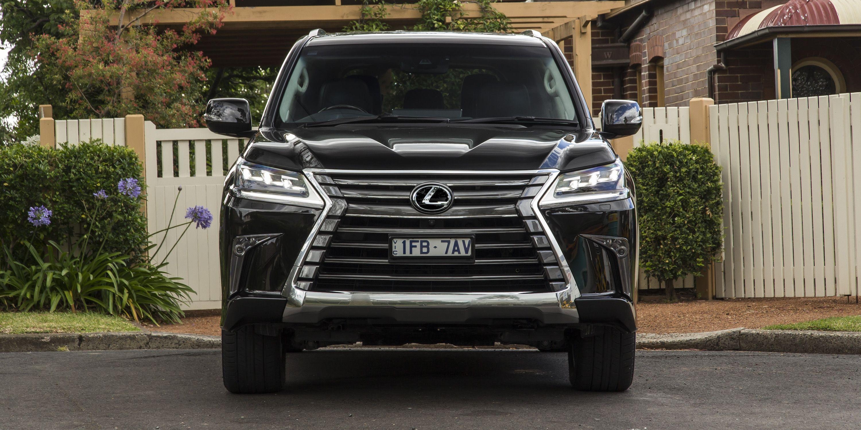 3000x1500 Lexus LX 570 Front View wallpaper 2018 in Lexus, Dual Screen