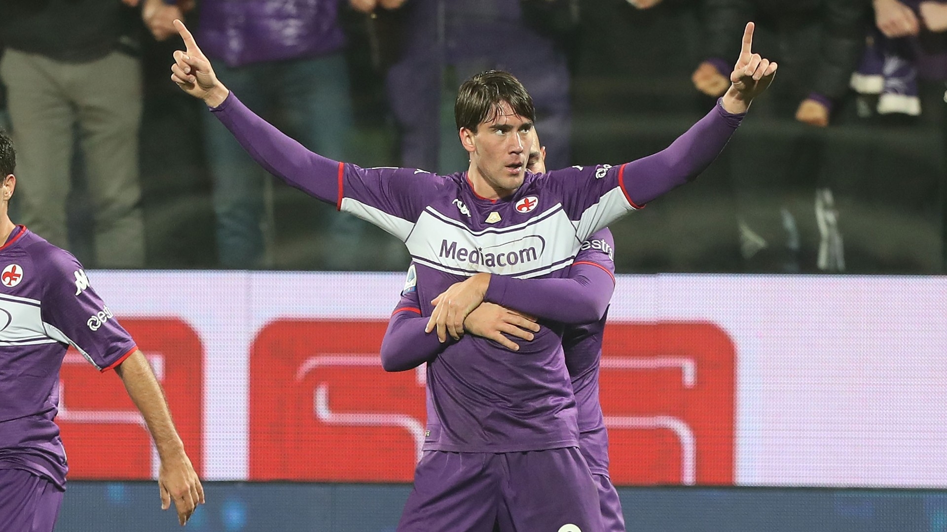 1920x1080 Vlahovic destined for greatness as Italiano hails 'extraordinary' Fiorentina star, Desktop