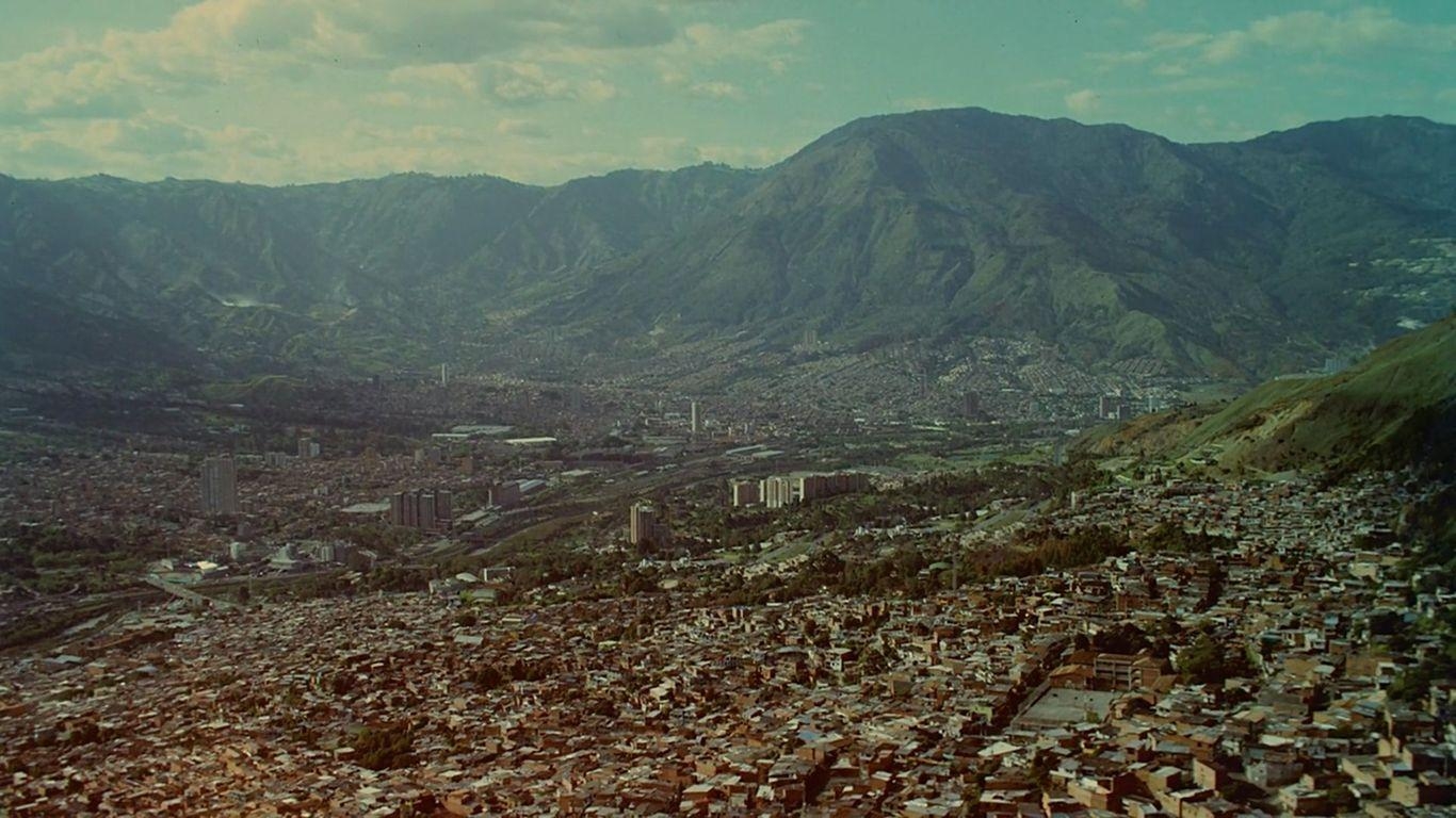 1370x770 Medellin panorama [], Desktop