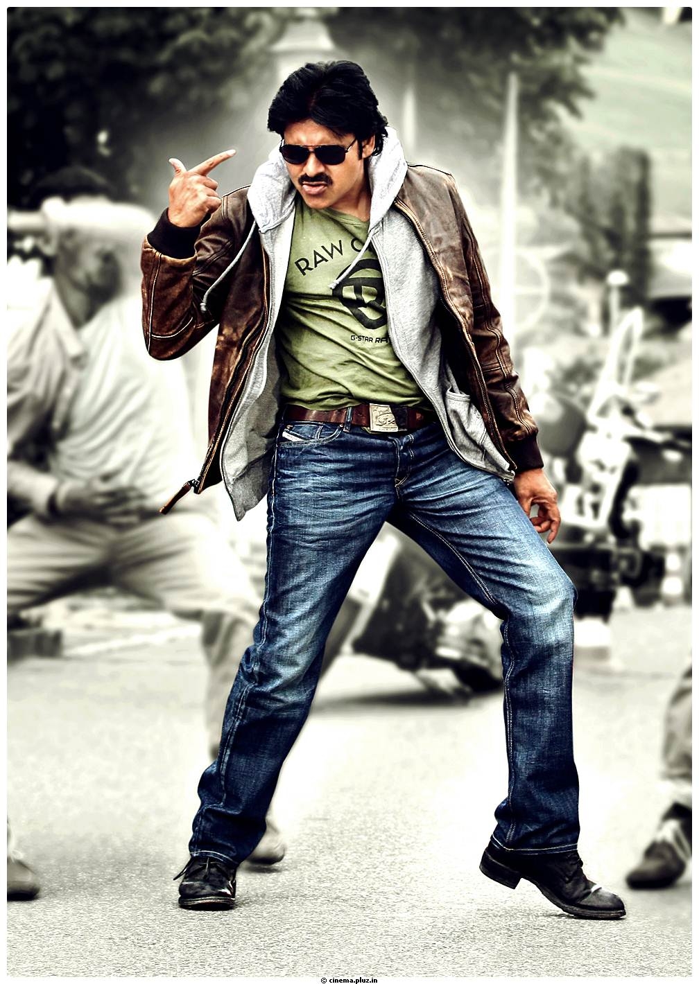 1010x1420 Picture 519338. Pawan Kalyan Daredi New Stills, Phone