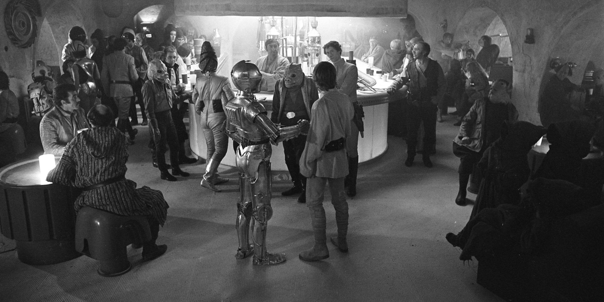 2400x1200 Poll: Who Is Your Favorite Mos Eisley Cantina Patron?, Dual Screen