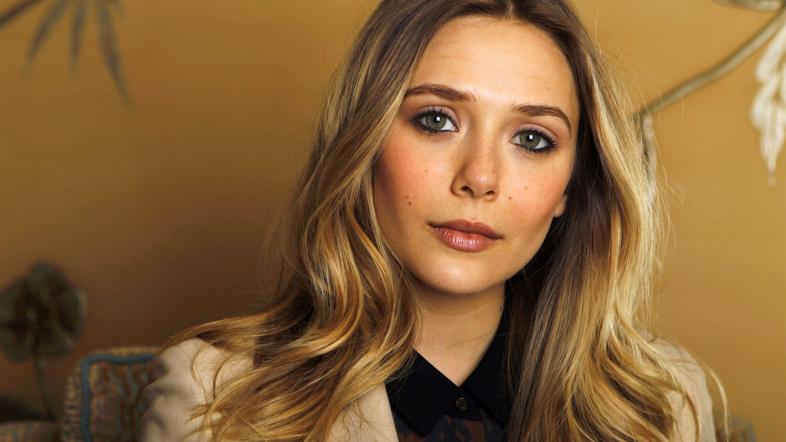 2560x1440 Actress Elizabeth Olsen Wallpaper, Desktop