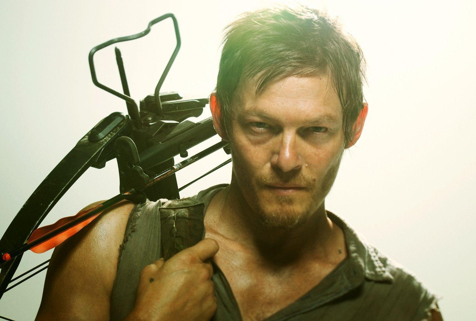 1600x1080 HD Wallpaper: DARYL DIXON THE WALKING DEAD HD WALLPAPERS, Desktop