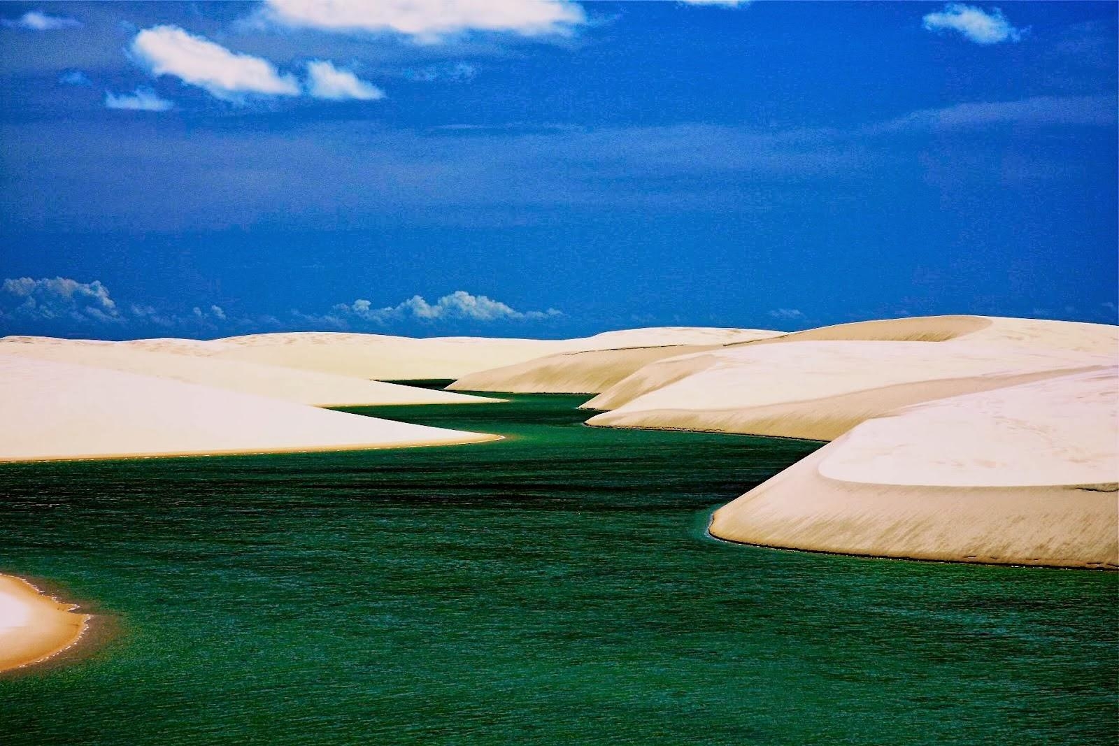 1600x1070 TraveloCity: The Flooded Desert in Brazil- Lençóis Maranhenses, Desktop