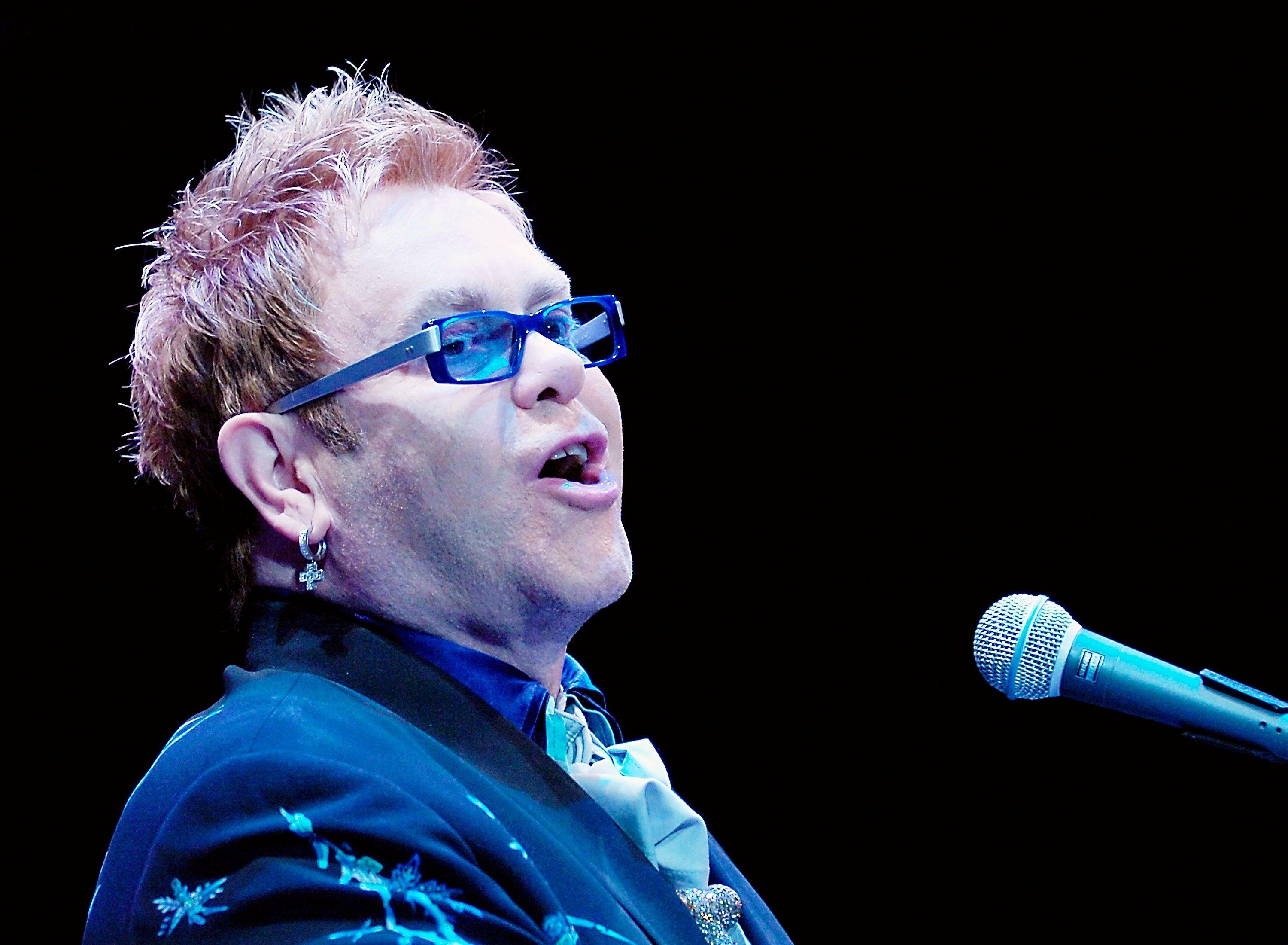 3000x2200 Elton John To Play Victoria Feb. 14 15, Desktop