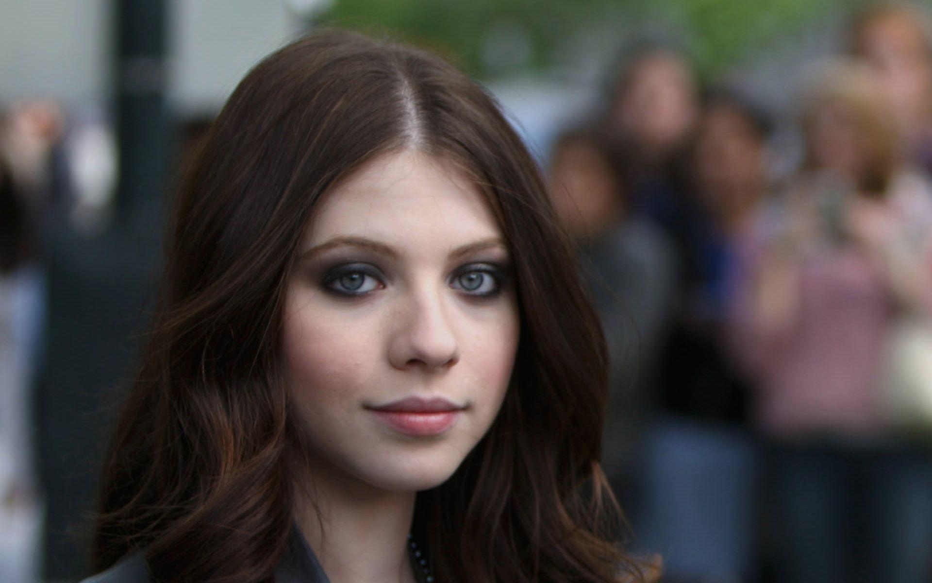 1920x1200 HD Michelle Trachtenberg Wallpaper, Desktop