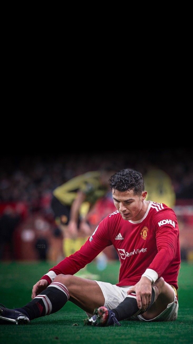 740x1310 Cristiano Ronaldo wallpaper. Cristiano ronaldo, Ronaldo, Messi, Phone