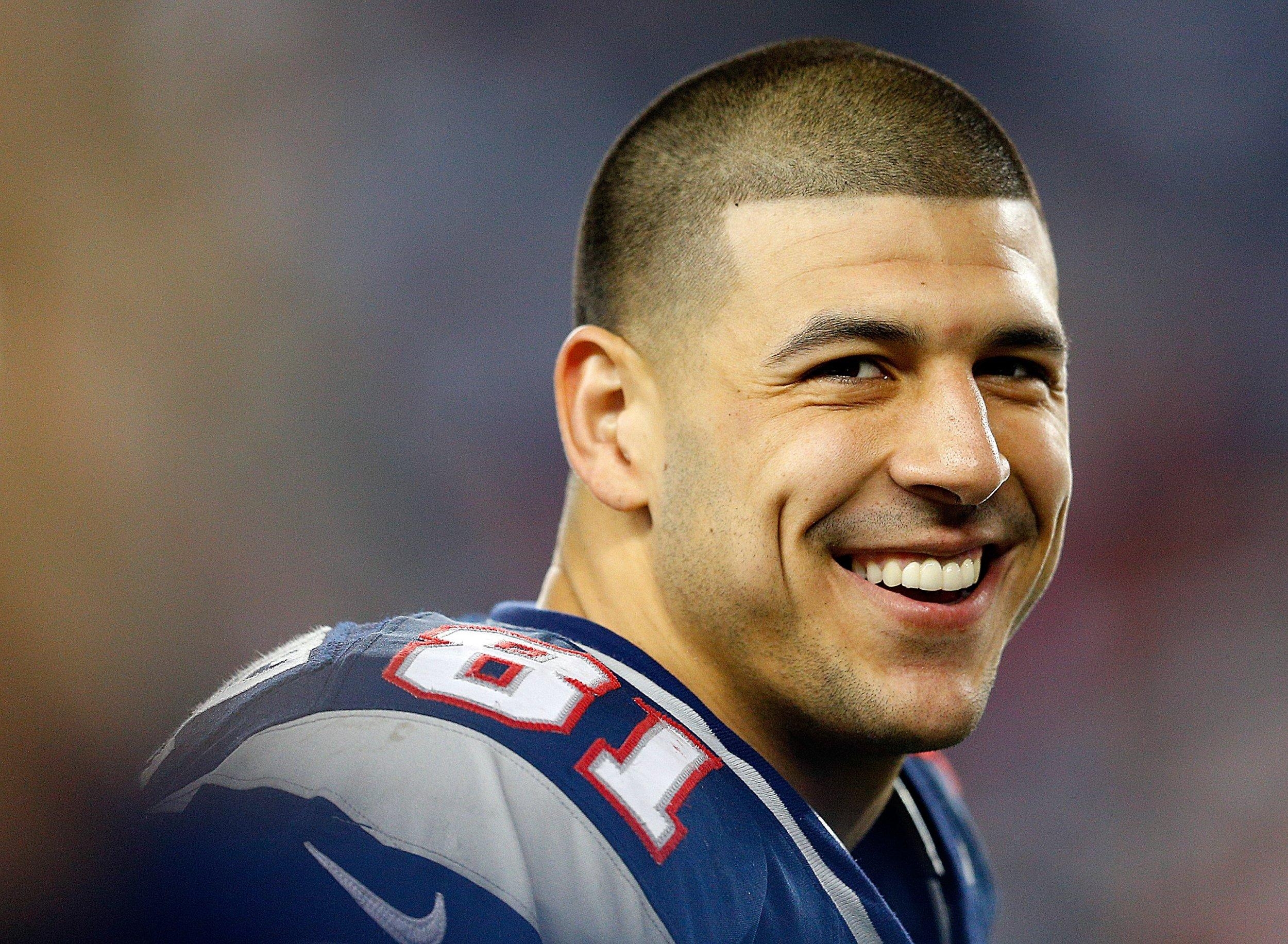 2500x1840 Aaron Hernandez's Brain Showed Signs of Brain Injury Never, Desktop