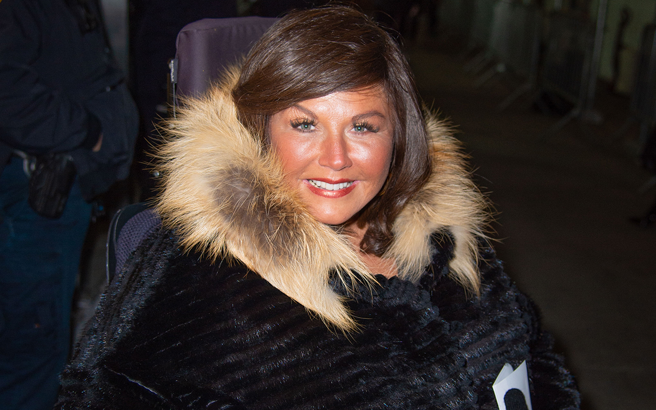 1280x800 Dance Moms' star Abby Lee Miller apologizes for racist remarks, Desktop