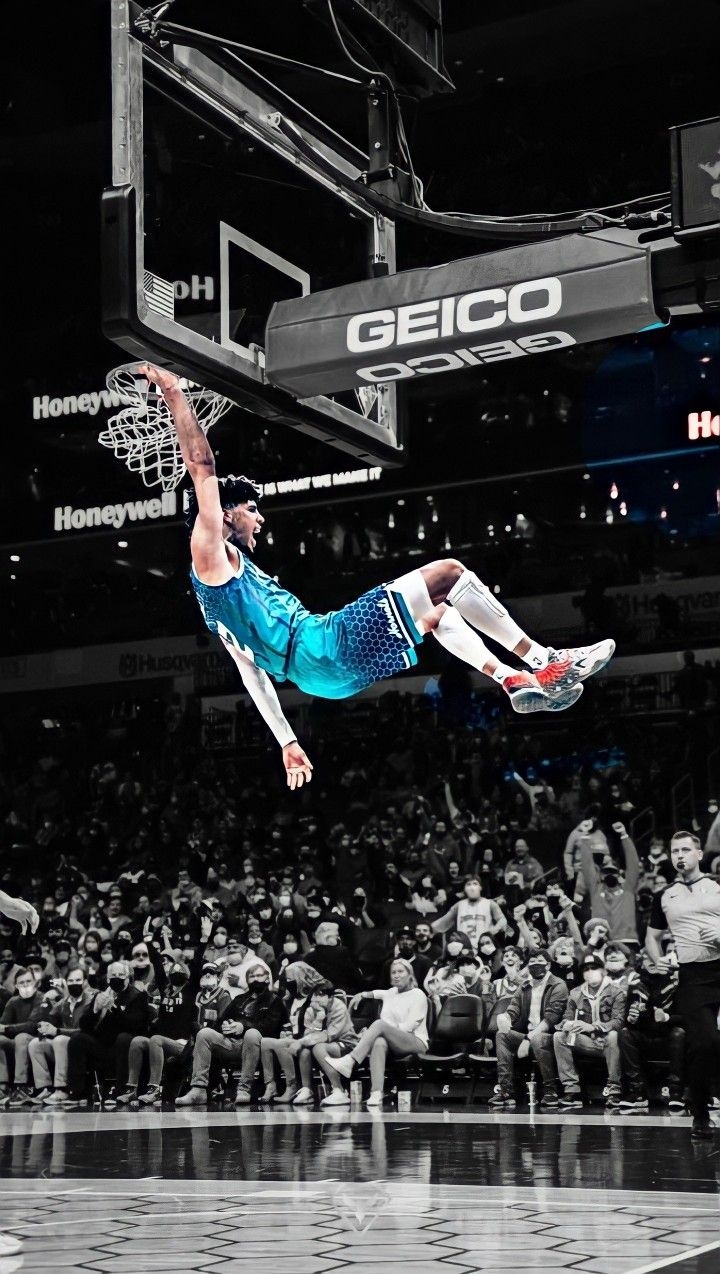 720x1280 Lamelo Ball Dunk. Ball aesthetic, Basketball picture, Lamelo ball, Phone