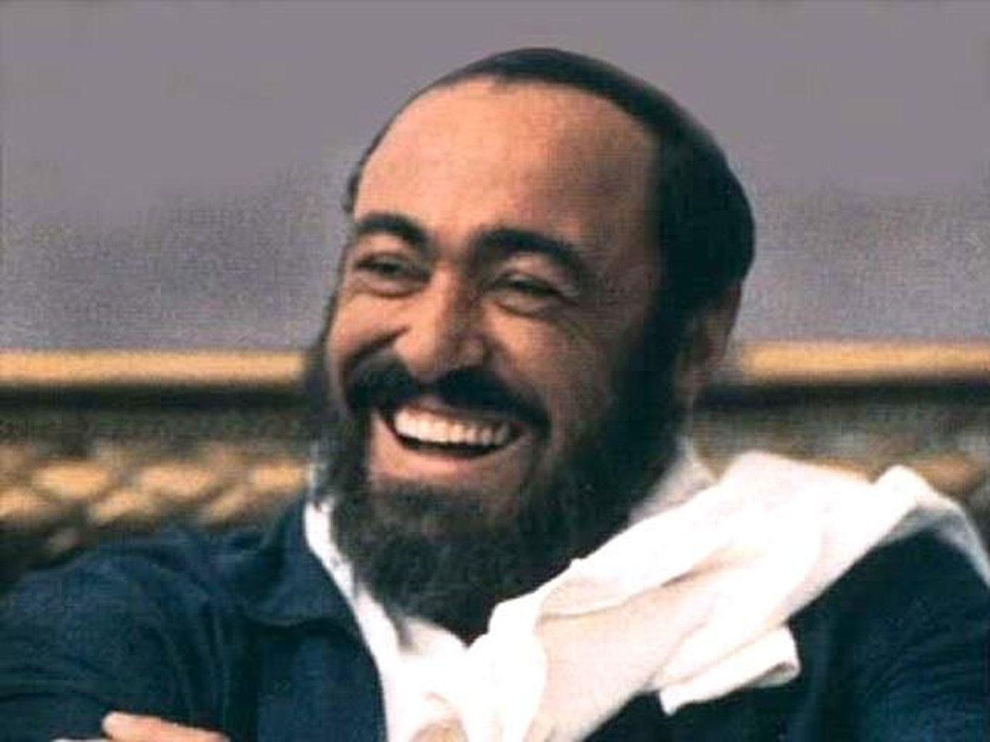 1400x1050 Italian Tenor Luciano Pavarotti Has Died, Desktop