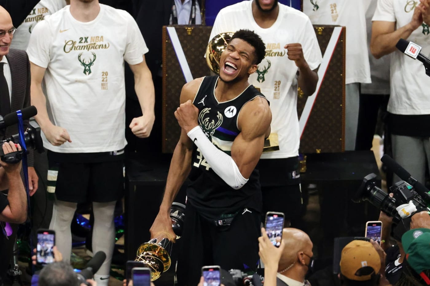 1400x940 NBA Finals: Giannis Antetokounmpo Is Now an NBA Immortal, Desktop