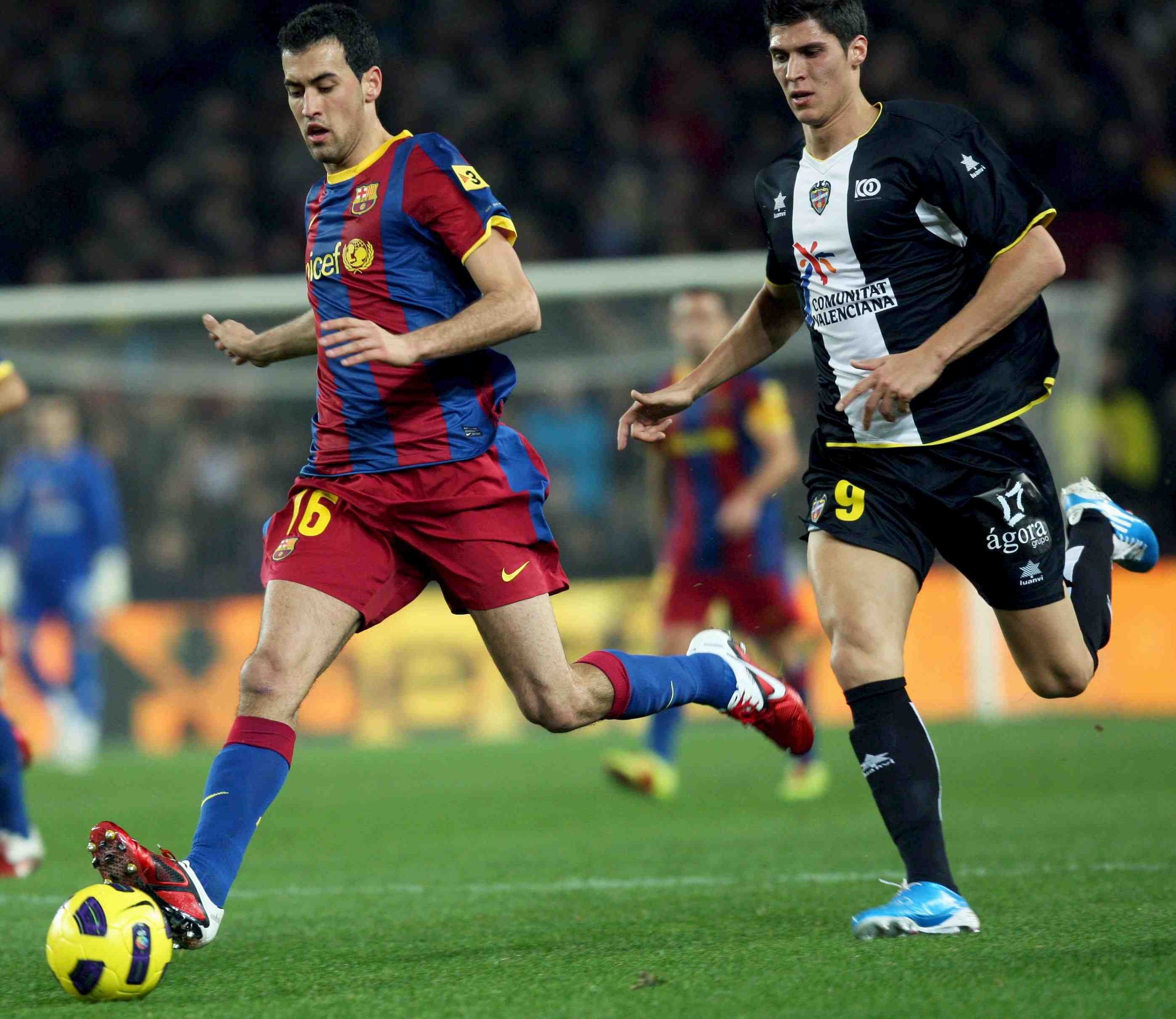 2800x2430 Barcelona Sergio Busquets on the football field wallpaper, Desktop