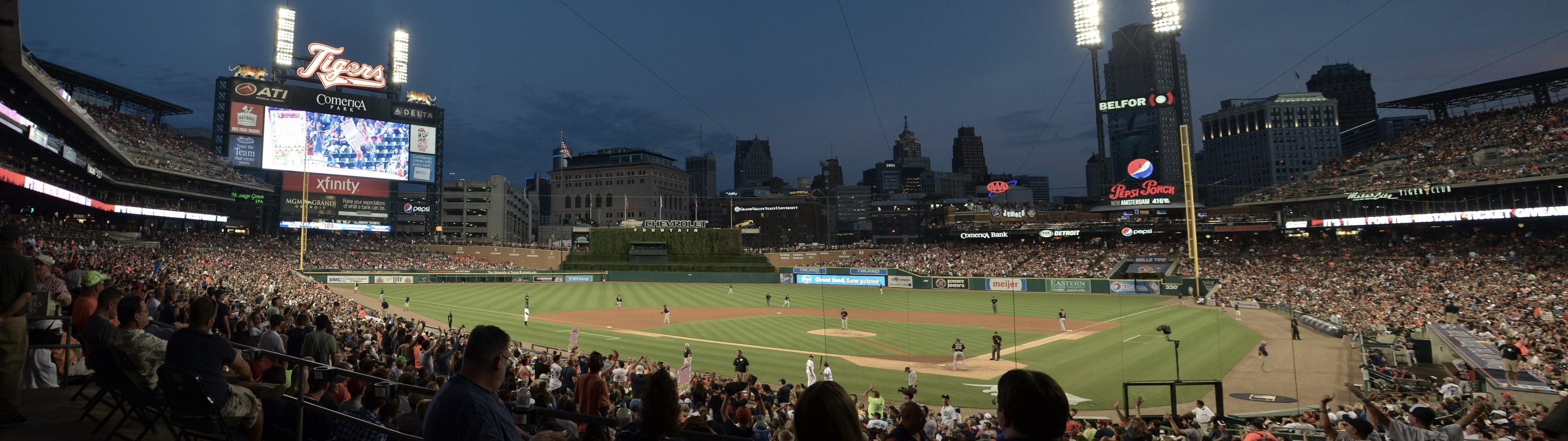 3840x1080 Comerica Park Night, Dual Screen