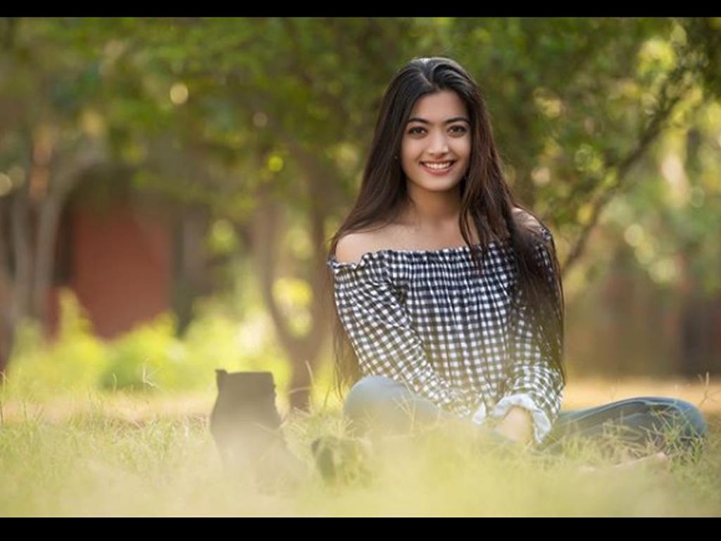 1030x770 Rashmika Mandanna HQ Wallpaper. Rashmika Mandanna Wallpaper, Desktop