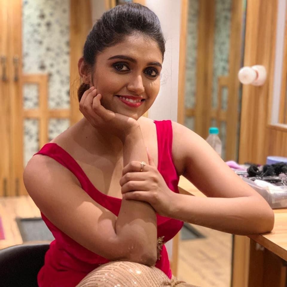 960x960 Hundred star and Sairat girl Rinku Rajguru's 10 stunning photo, Phone