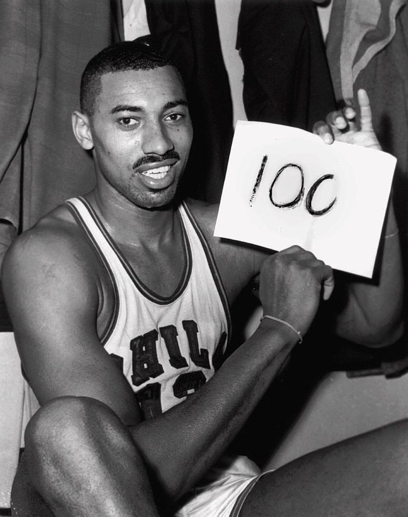 1400x1780 The day Wilt Chamberlain, NBA legend, died at 63 in 1999 Daily News, Phone