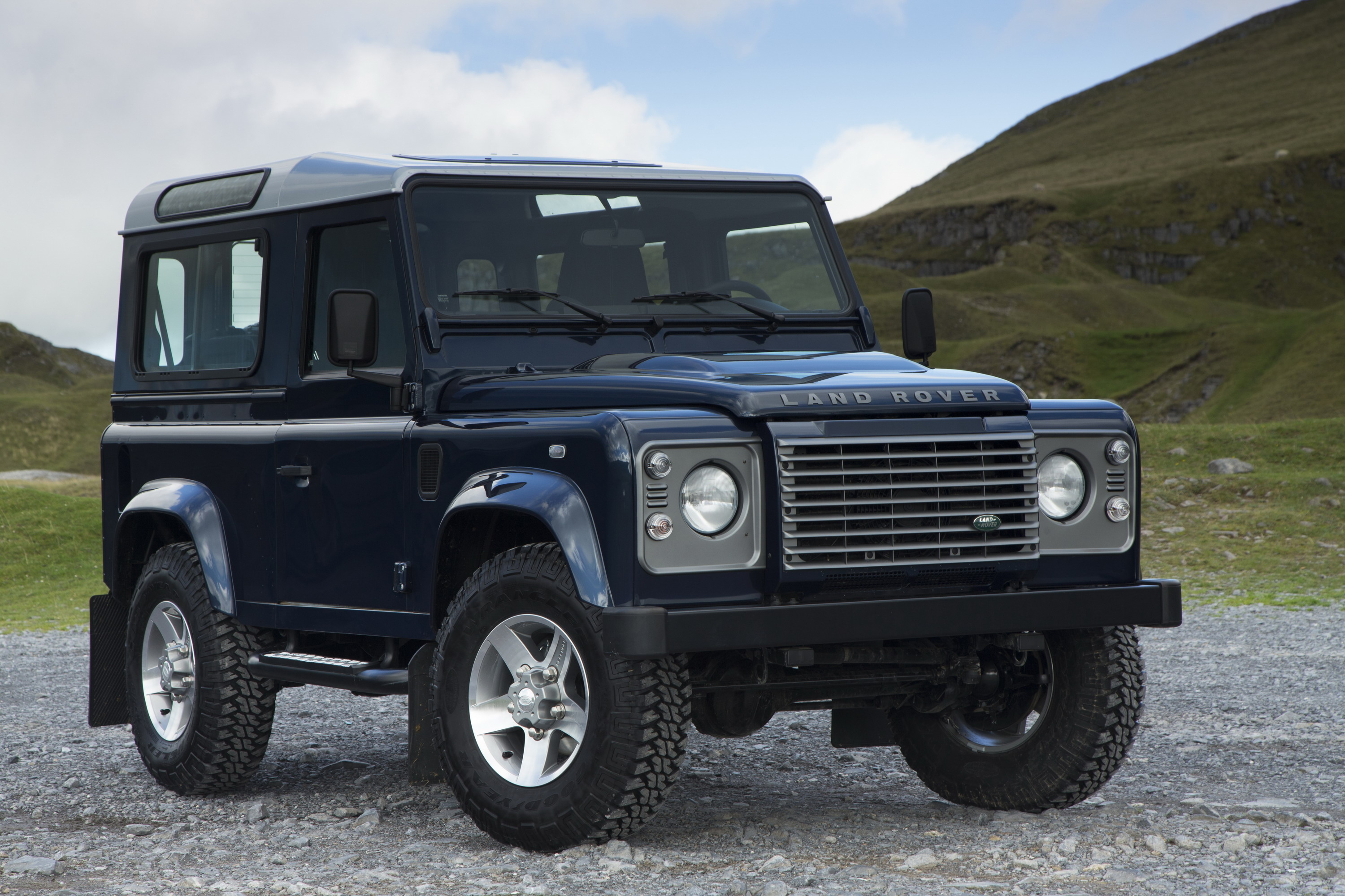 3000x2000 Land Rover Defender Picture, Photo, Wallpaper, Desktop