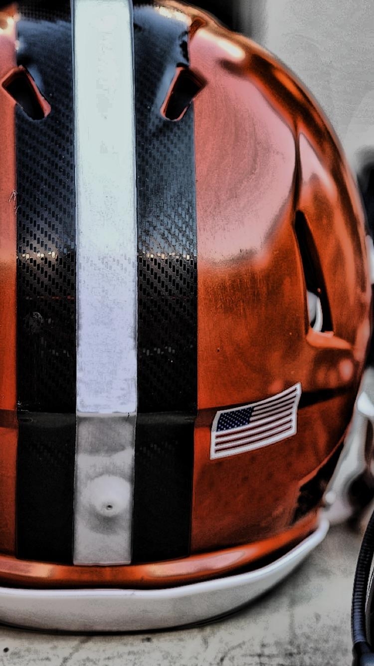 750x1340 iPhone Wallpaper courtesy of Browns, Phone