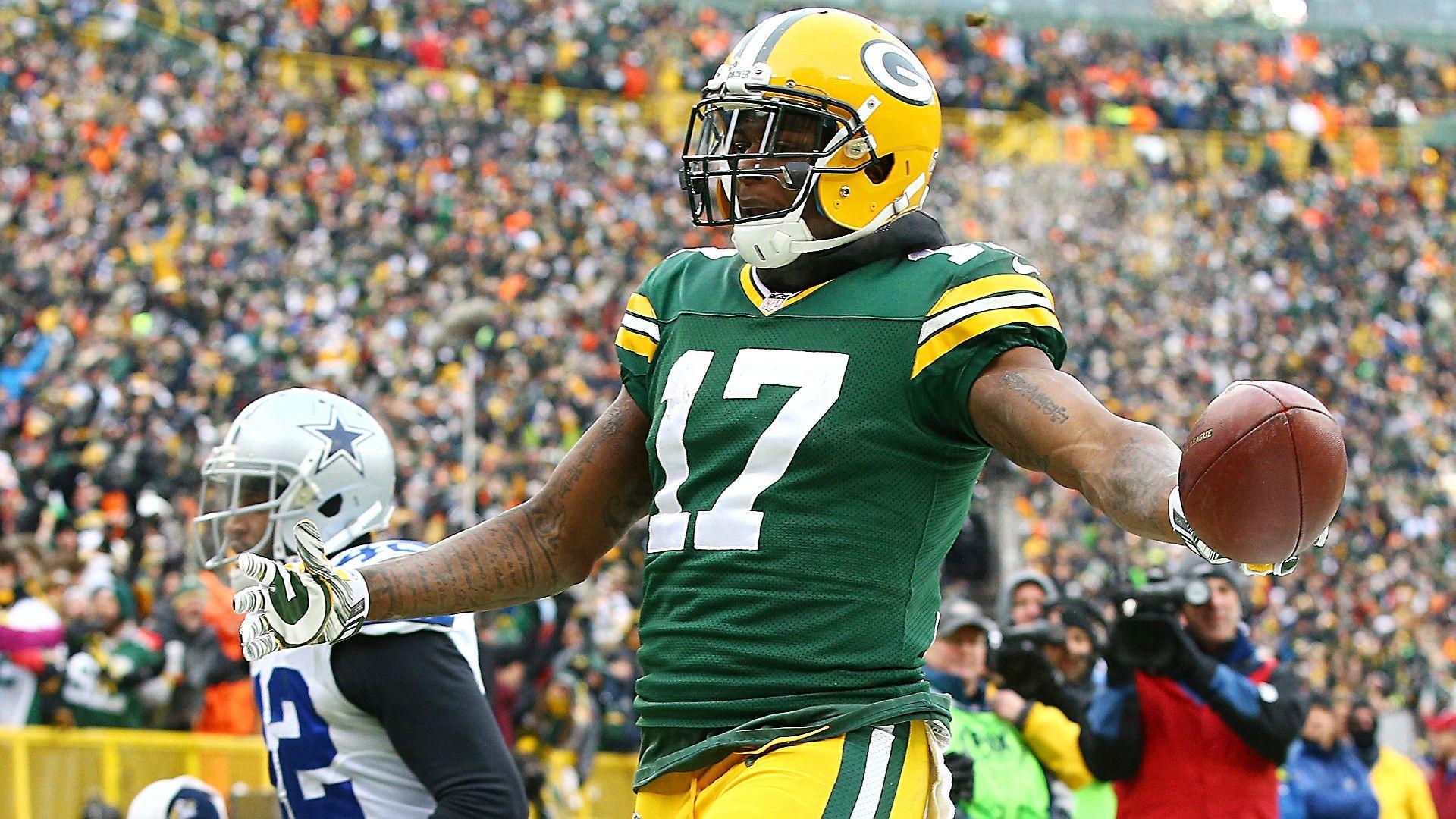 1920x1080 Davante Adams is good at football, may be even better at dunking, Desktop