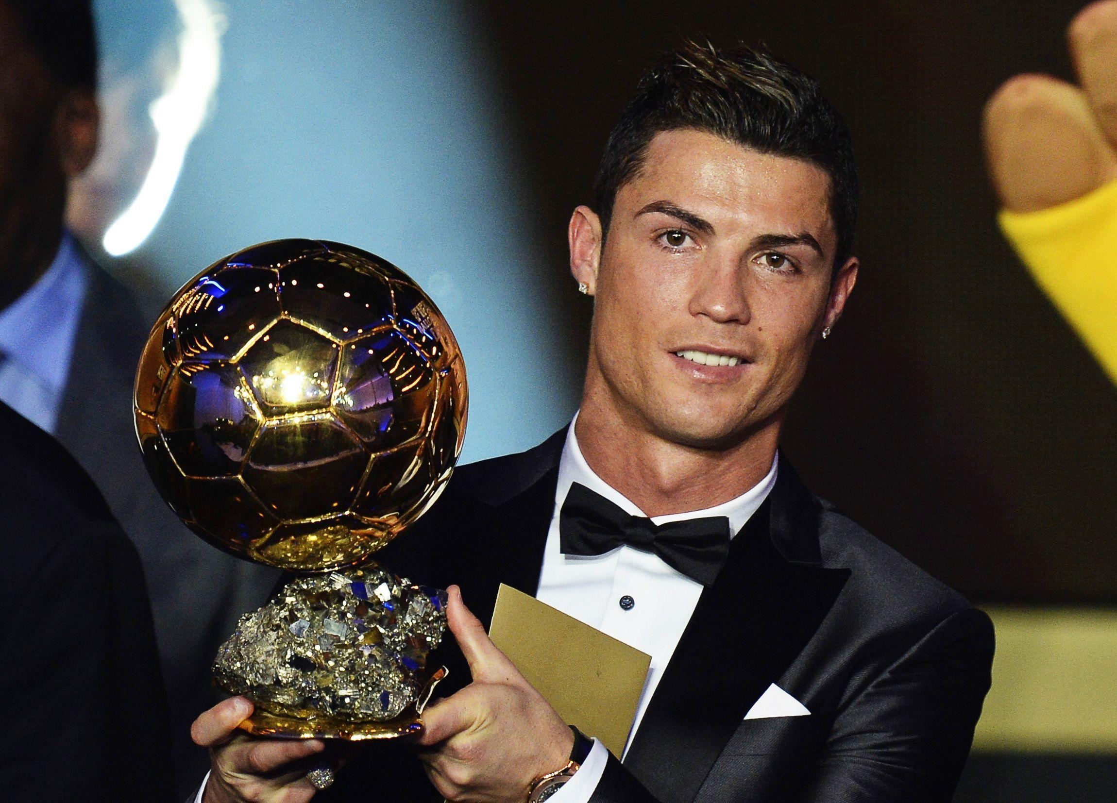 2300x1660 Cristiano Ronaldo Ballon d'Or WallPaper HD /w, Desktop