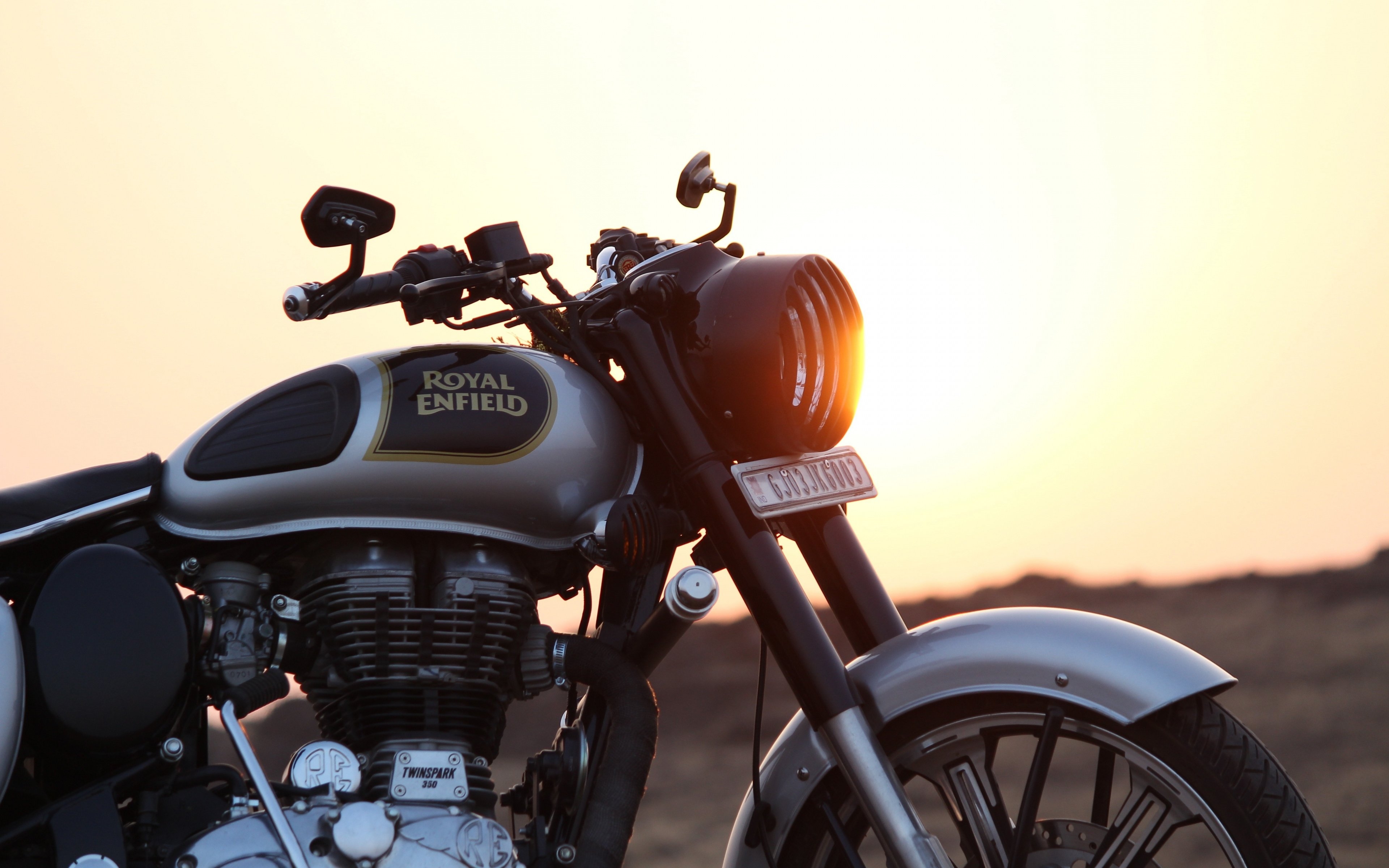 3840x2400 Download  wallpaper royal enfield, motorcycle, 4k, Desktop