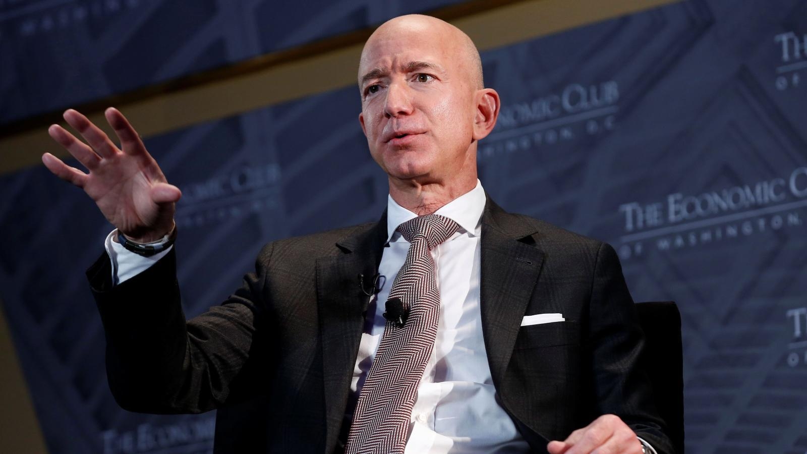 1600x900 Jeff Bezos only expects himself to make three good decisions a day, Desktop