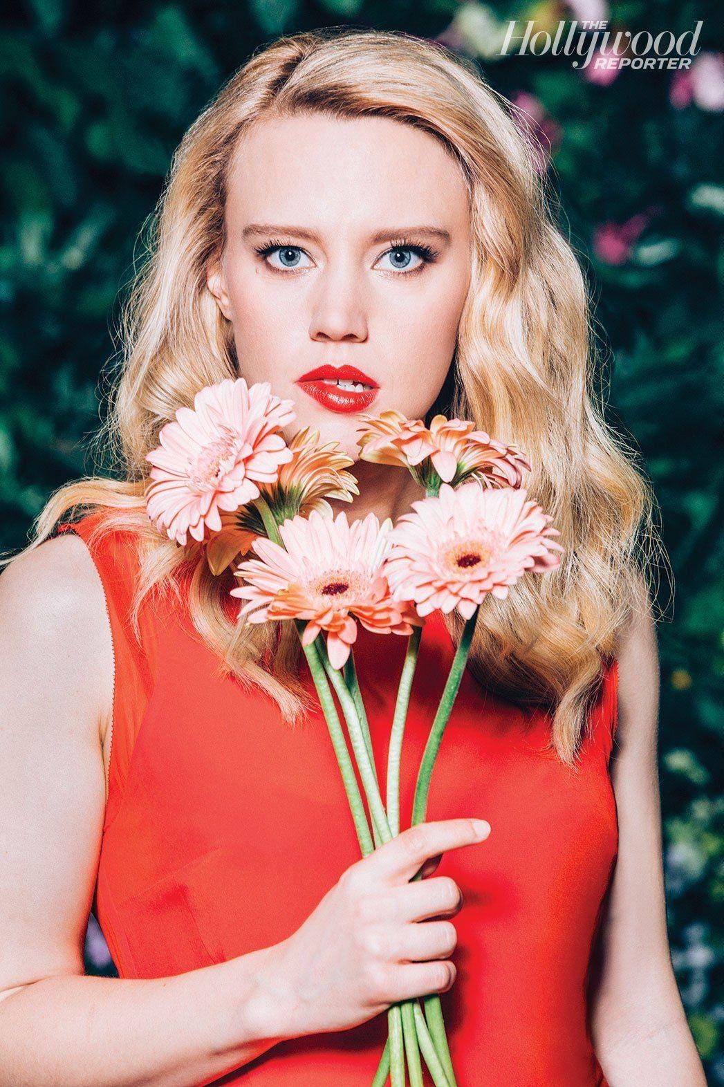 1050x1580 Kate McKinnon imagens Kate McKinnon Hollywood Reporter, Phone