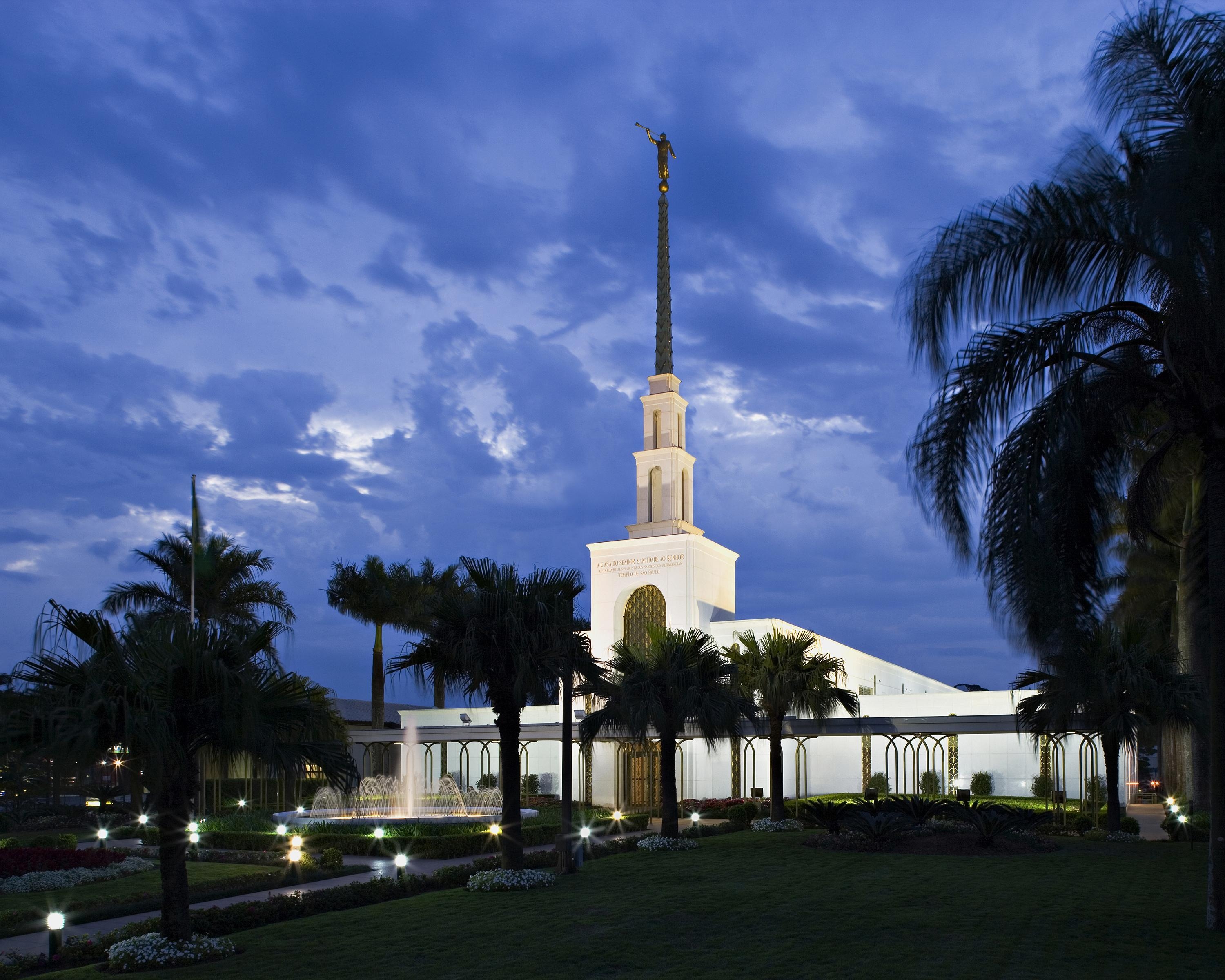 3000x2400 São Paulo Brazil Temple in the Evening, Desktop