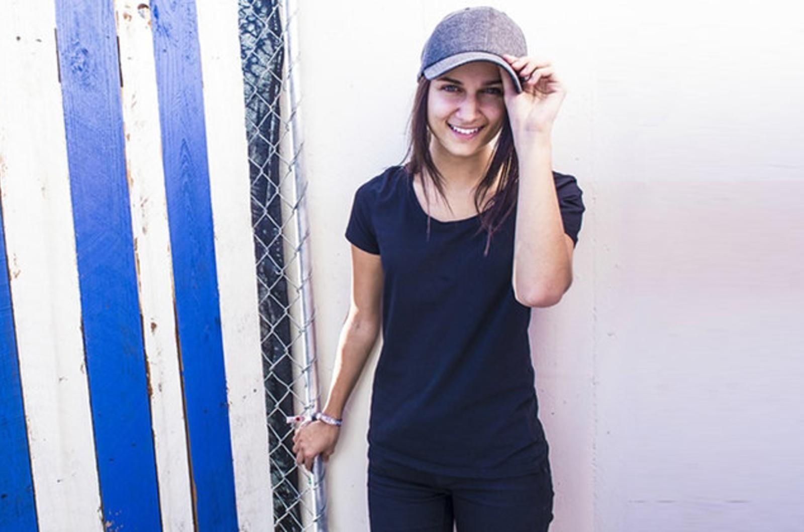 1600x1060 Watch: Catching Up With REZZ On Her 2016 Tour (Boston). REZZ fills, Desktop