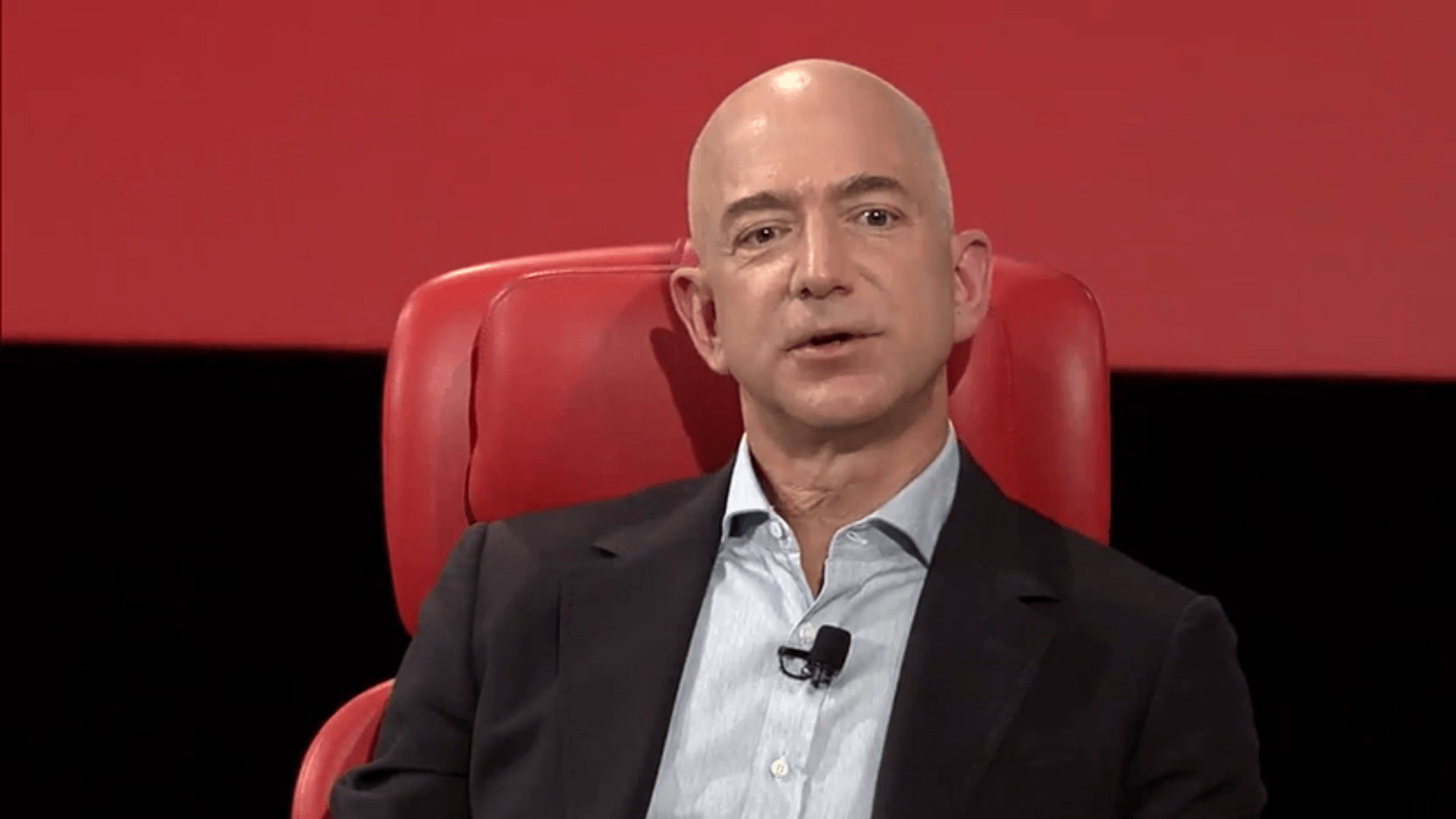 1920x1080 Amazon's Bezos says Trump should be 'glad' of media scrutiny, Desktop