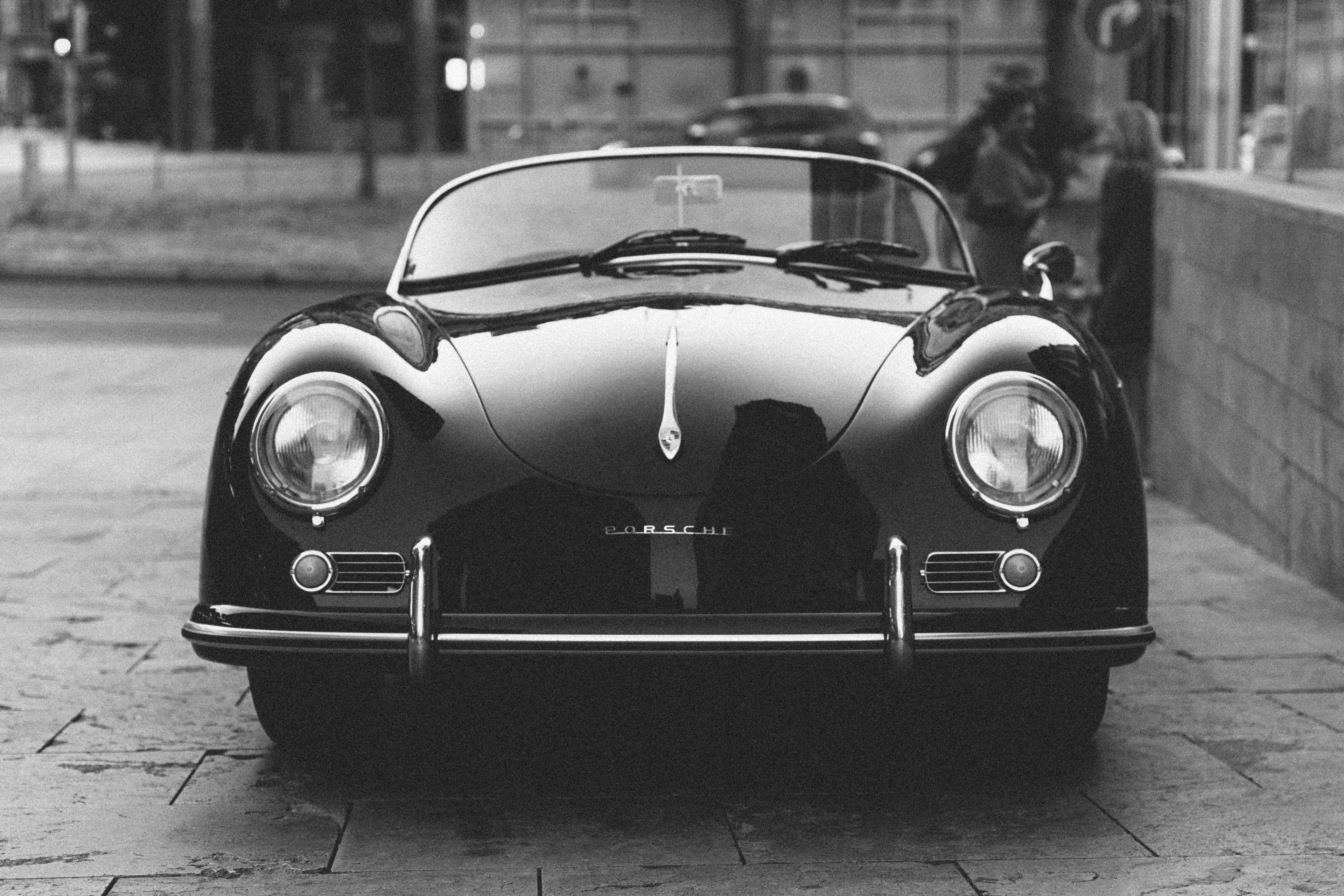 3840x2560 a black and white shot of a classic car in a retro settingclassic, Desktop