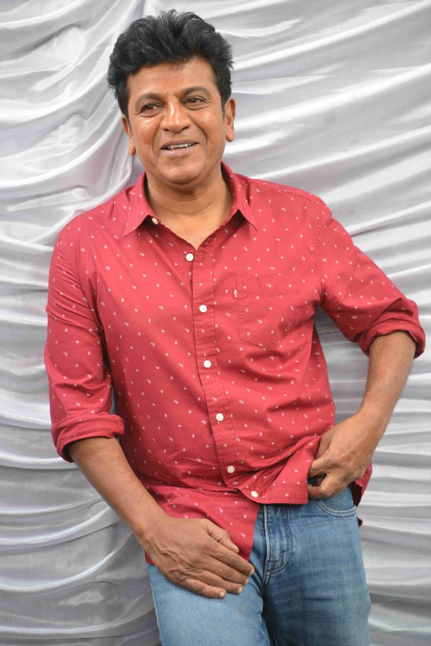 850x1280 Shiva Rajkumar Upcoming Movie RDX Muhurtha And Press Meet Photo, Phone