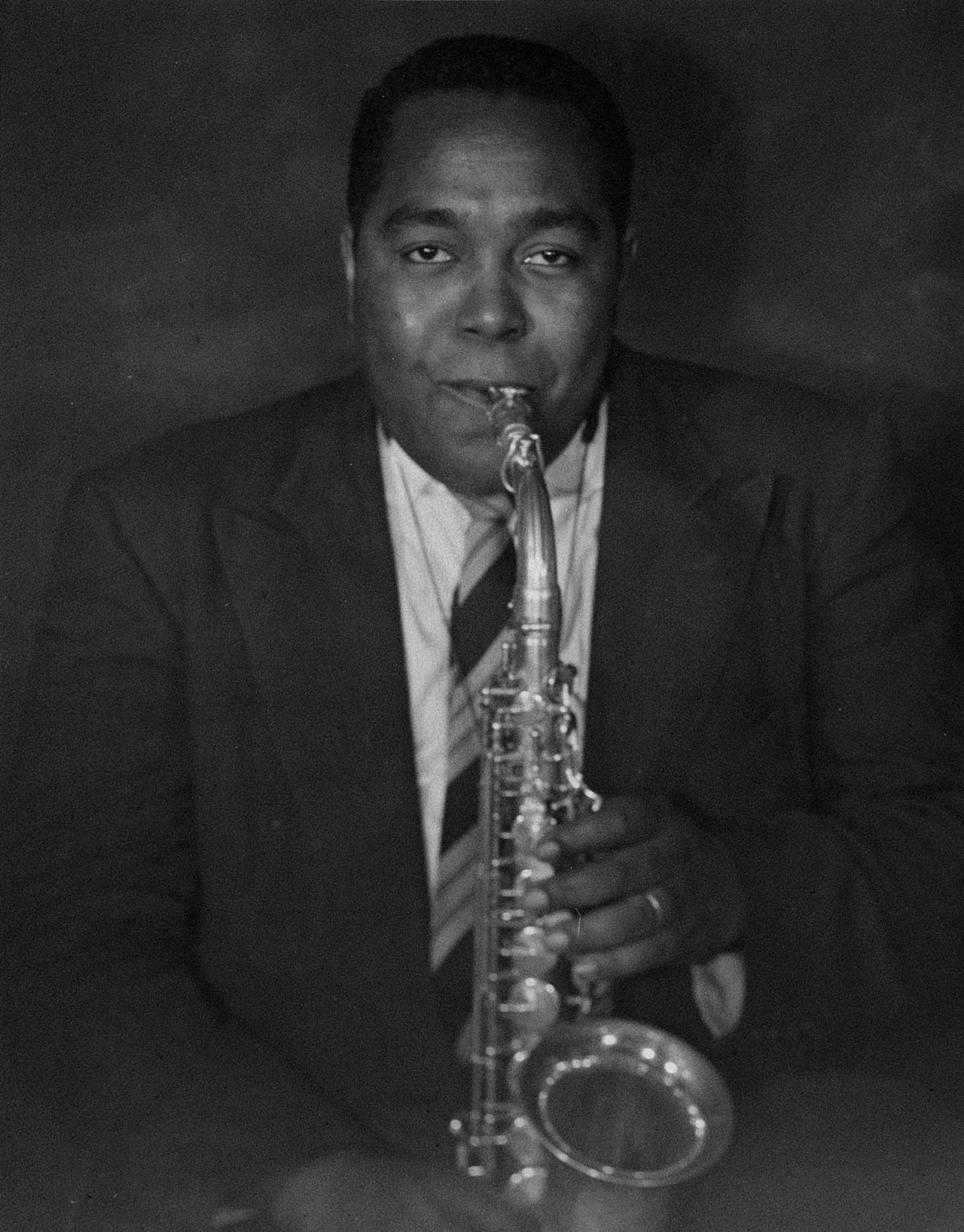 1280x1640 Charlie Parker”, Phone