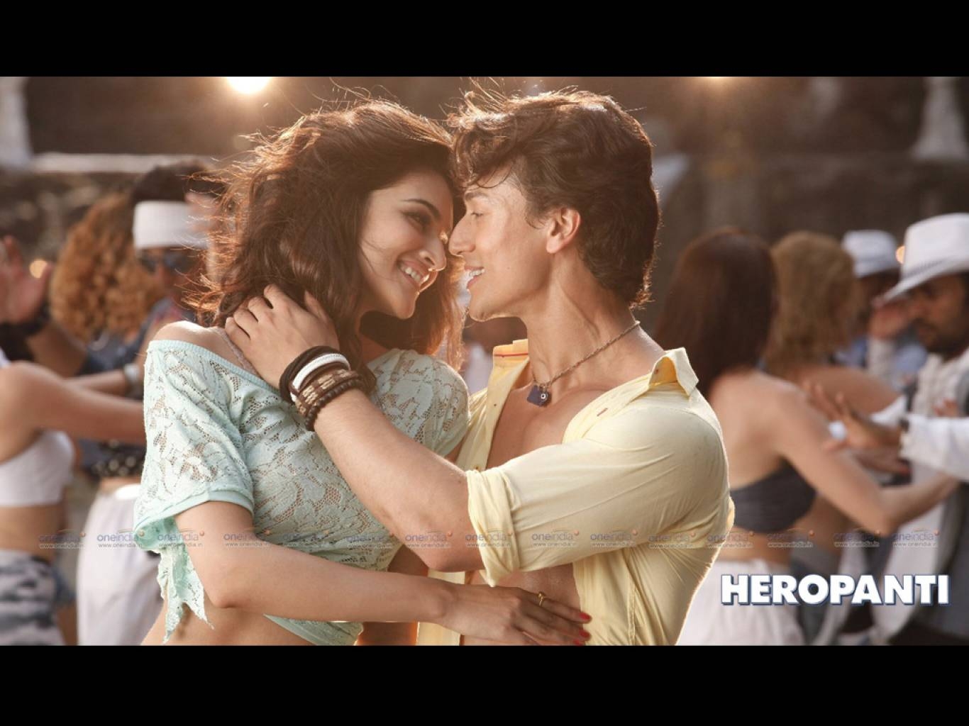 1370x1030 Heropanti 2014 Movie HD Wallpaper. Heropanti 2014 HD Movie Wallpaper Free Download (1080p to 2K), Desktop