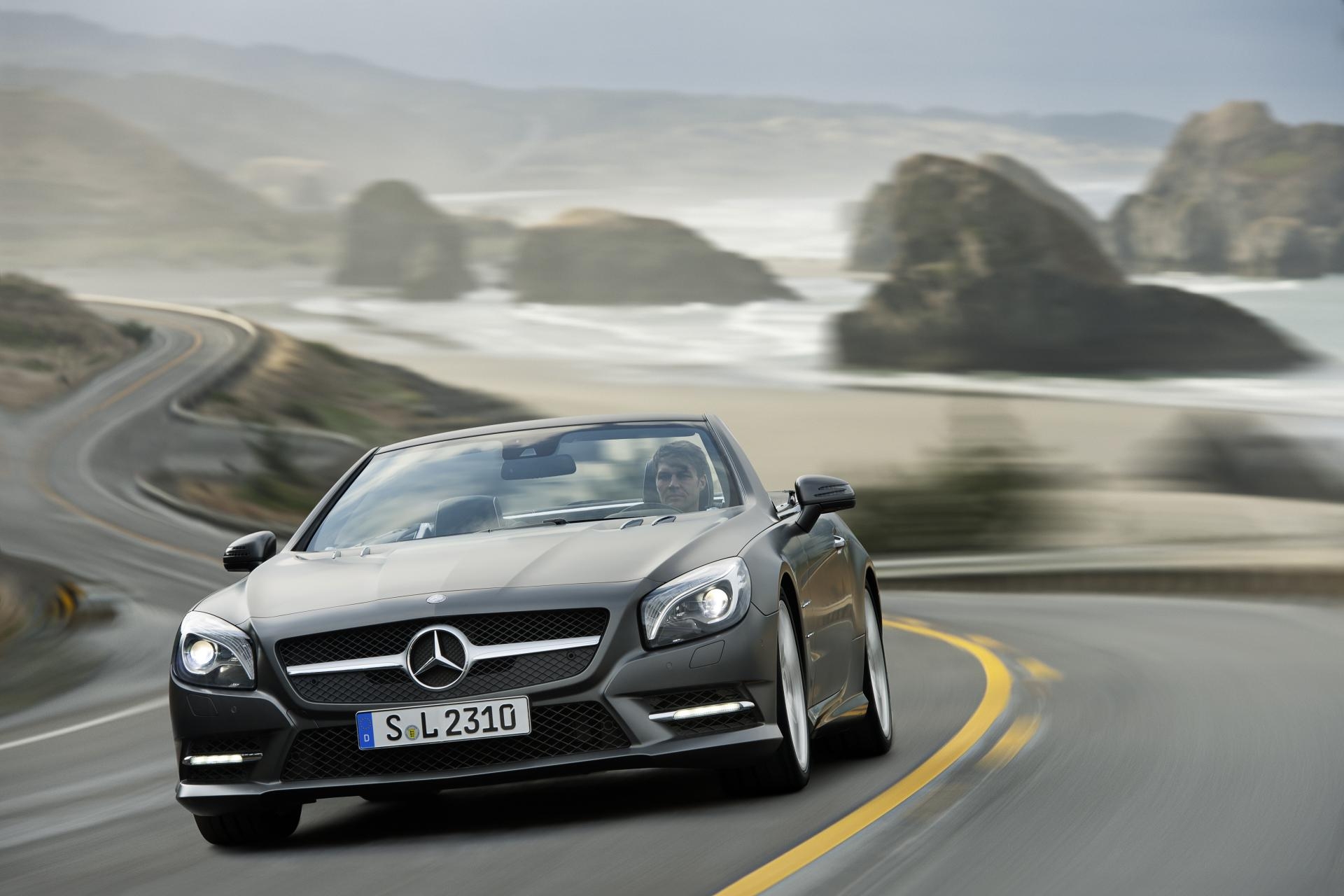 1920x1280 Mercedes Benz SL Class, Desktop