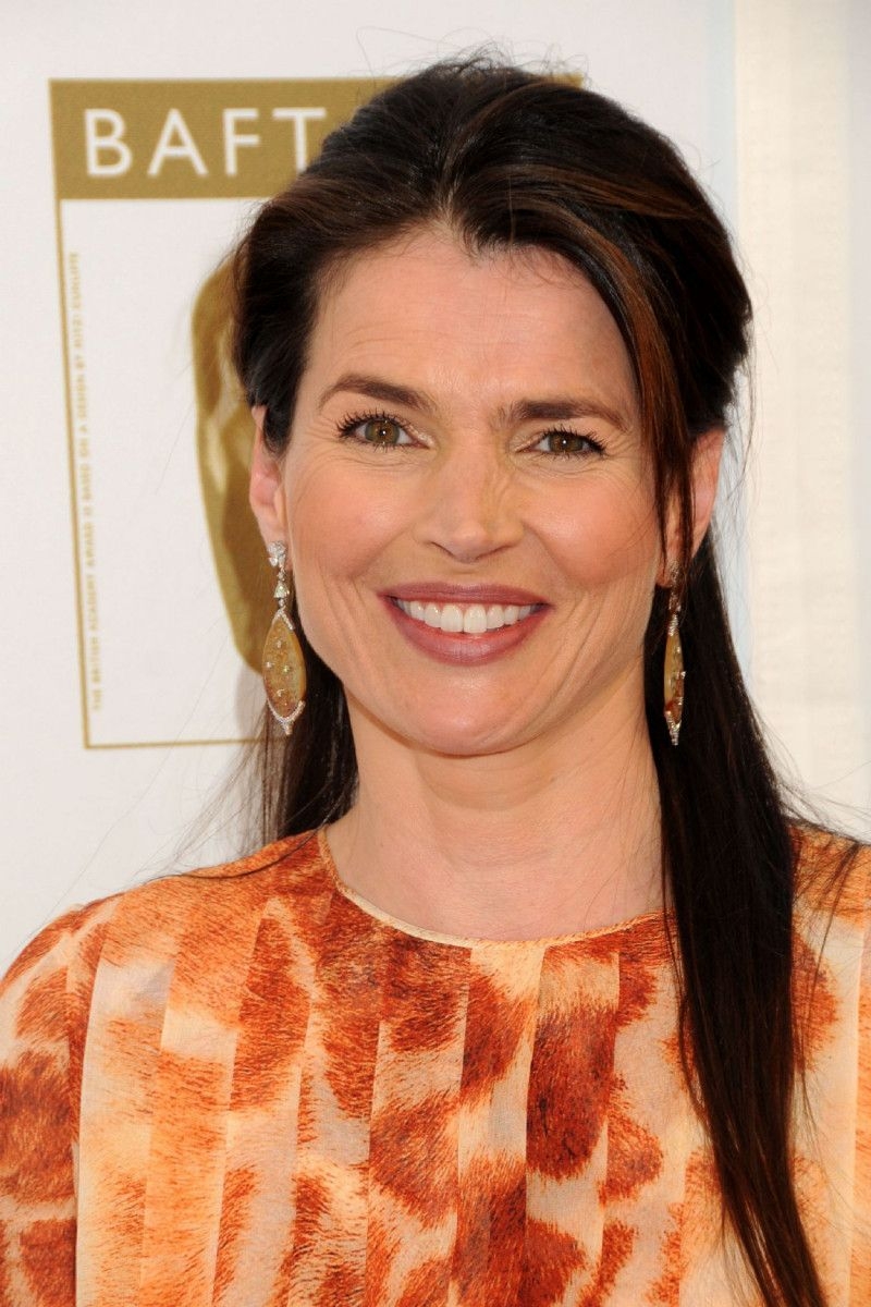 800x1200 Julia Ormond wallpaper, Phone