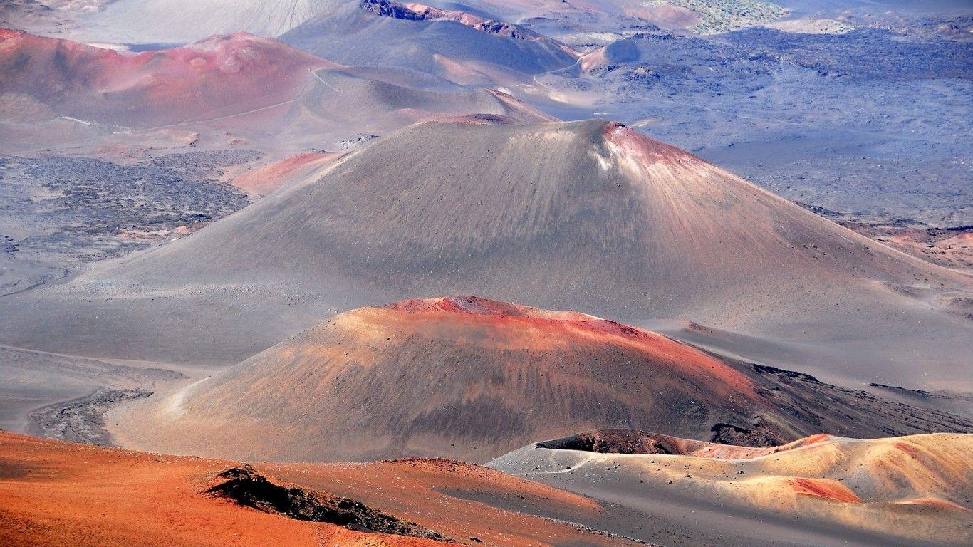 1370x770 Whatever you decide, don't miss the Haleakala volcano. Description, Desktop