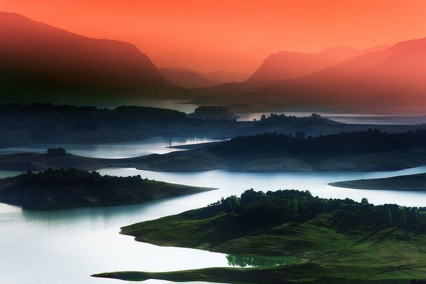 1400x940 nature, Landscape, Lake, Sunrise, Mountain, Mist, Red, Sky, Blue, Desktop