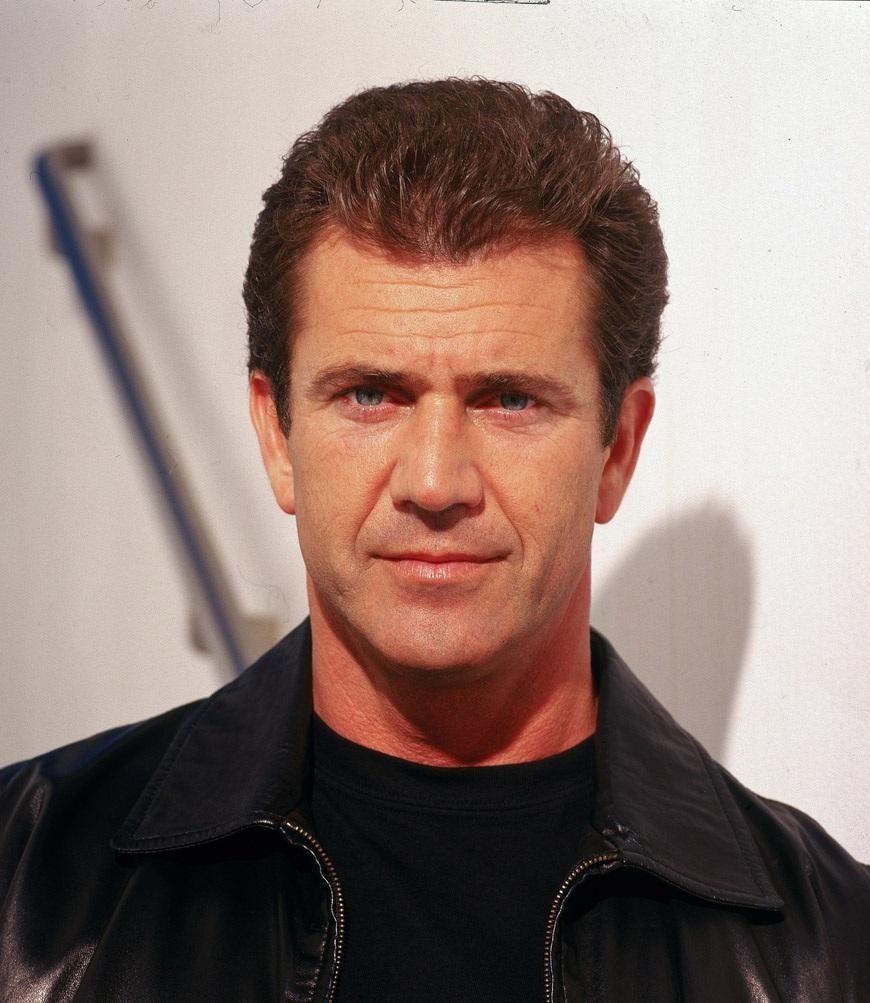 870x1010 HD Mel Gibson Wallpaper, Phone