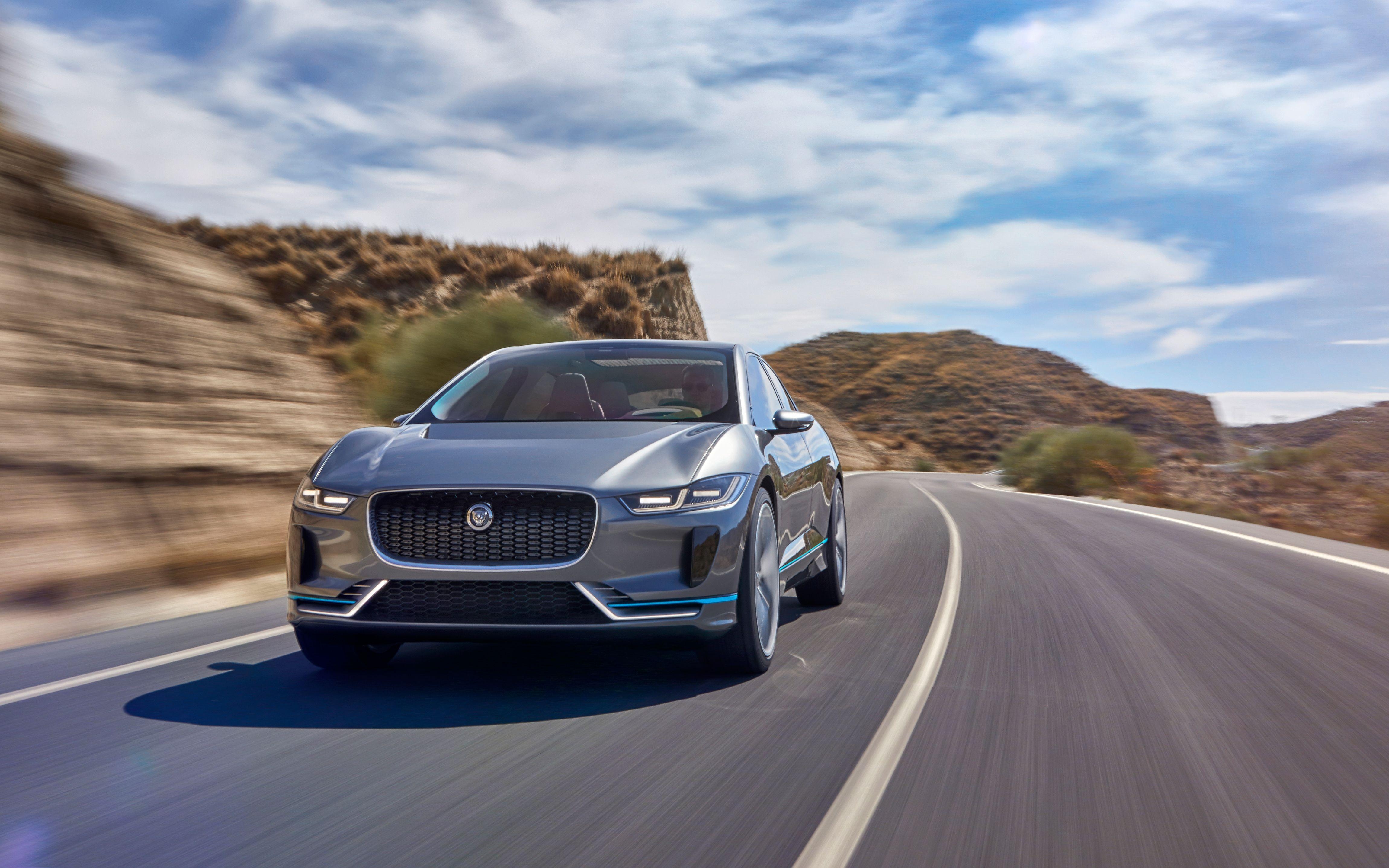 4600x2880 Jaguar I PACE Electric Sports Car 4K Wallpaper, Desktop