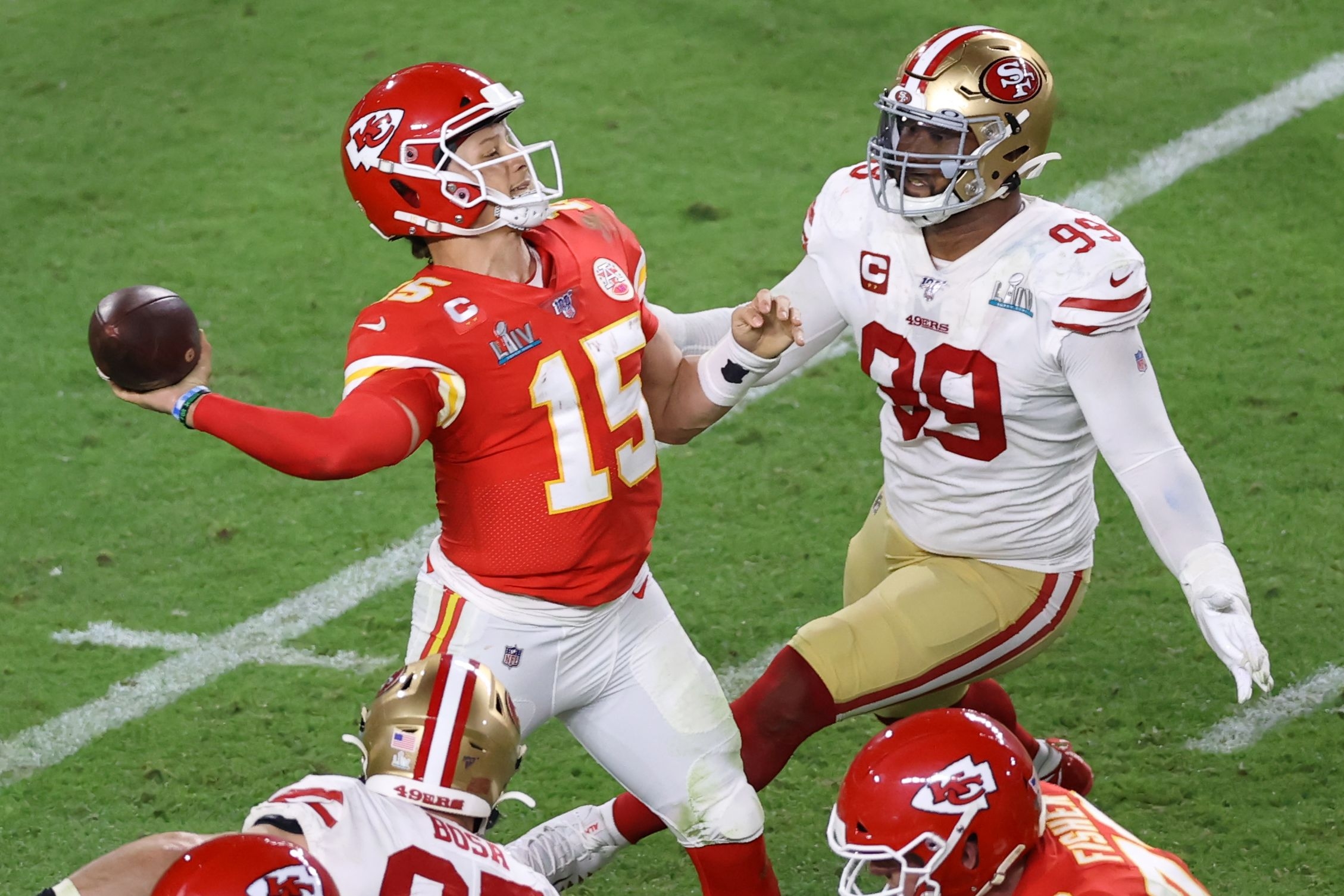 2260x1510 Patrick Mahomes: Video shows QB calling his shot on huge play, Desktop