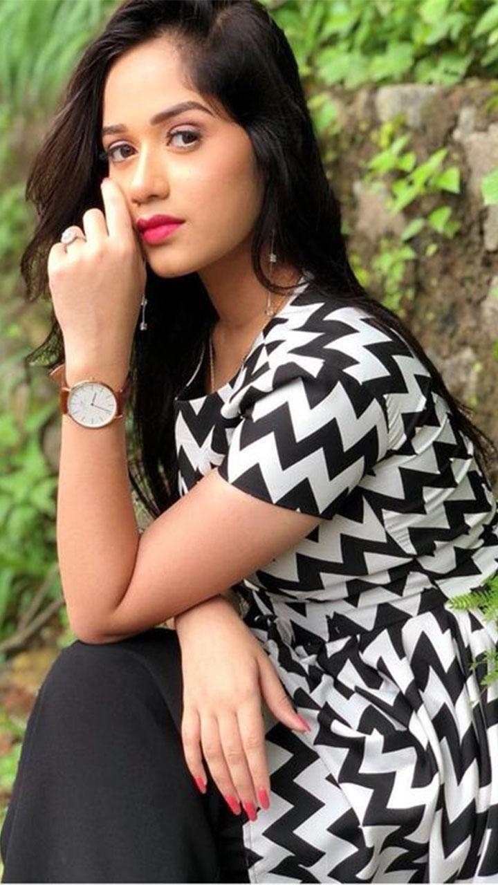 720x1280 Jannat Zubair Wallpaper for Android, Phone