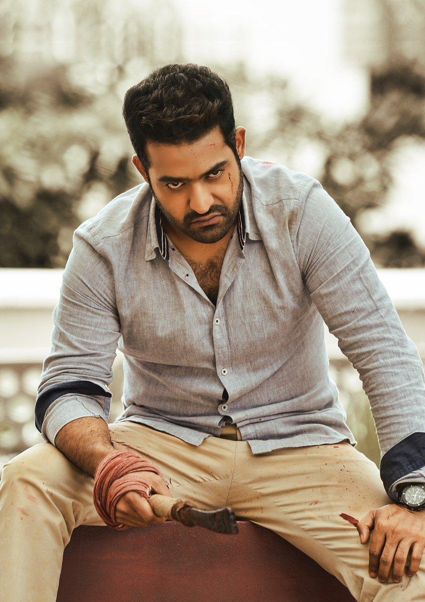 850x1200 Aravindha Sametha (2018), Phone