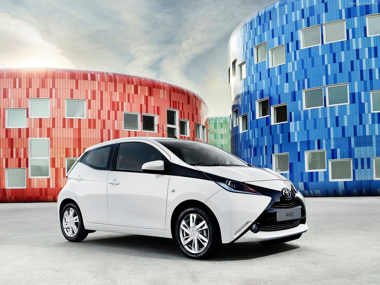 1600x1200 Toyota Aygo 2015 wallpaperx1200, Desktop