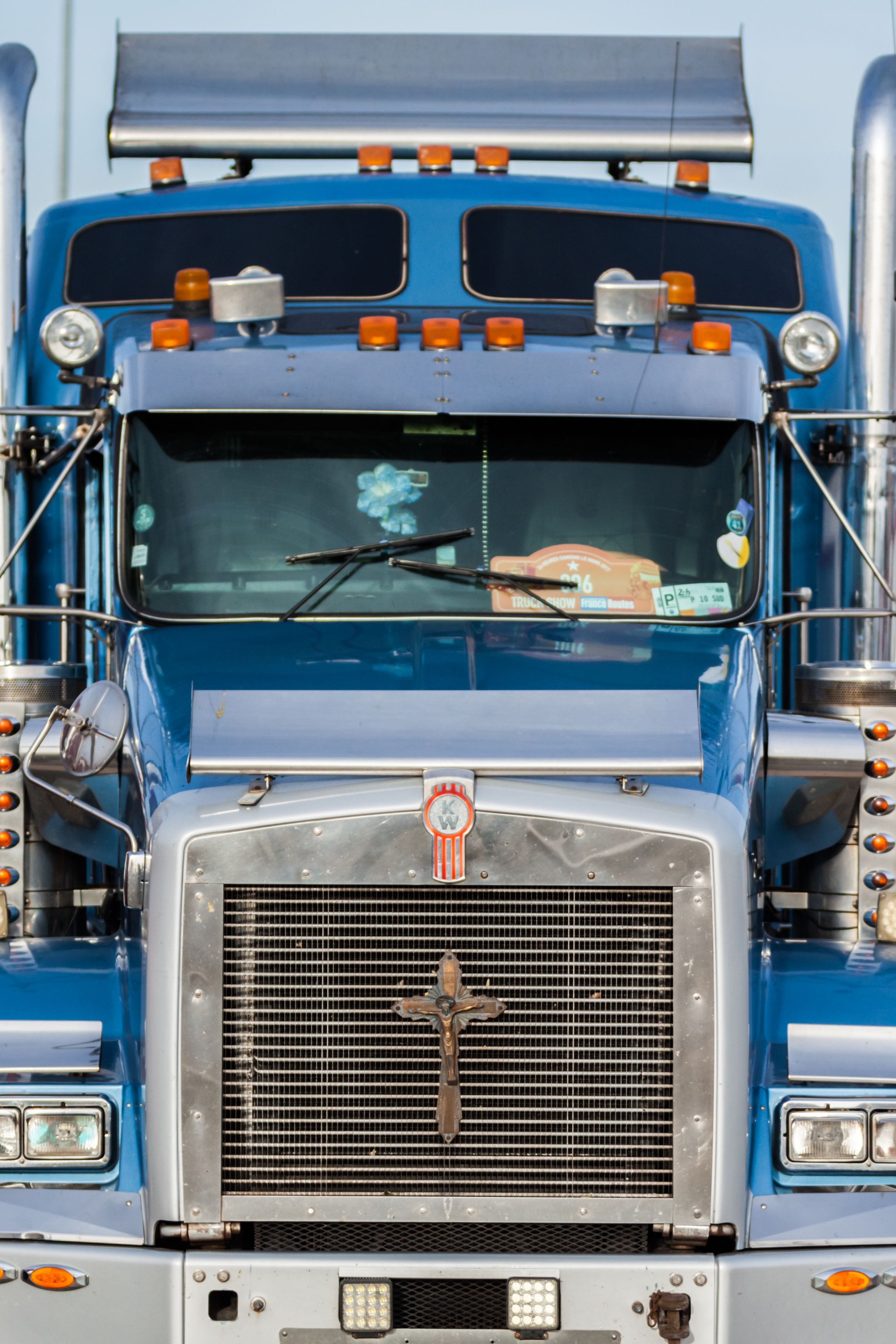 2830x4240 Kenworth Wallpaper High Resolution Background To Download, Phone