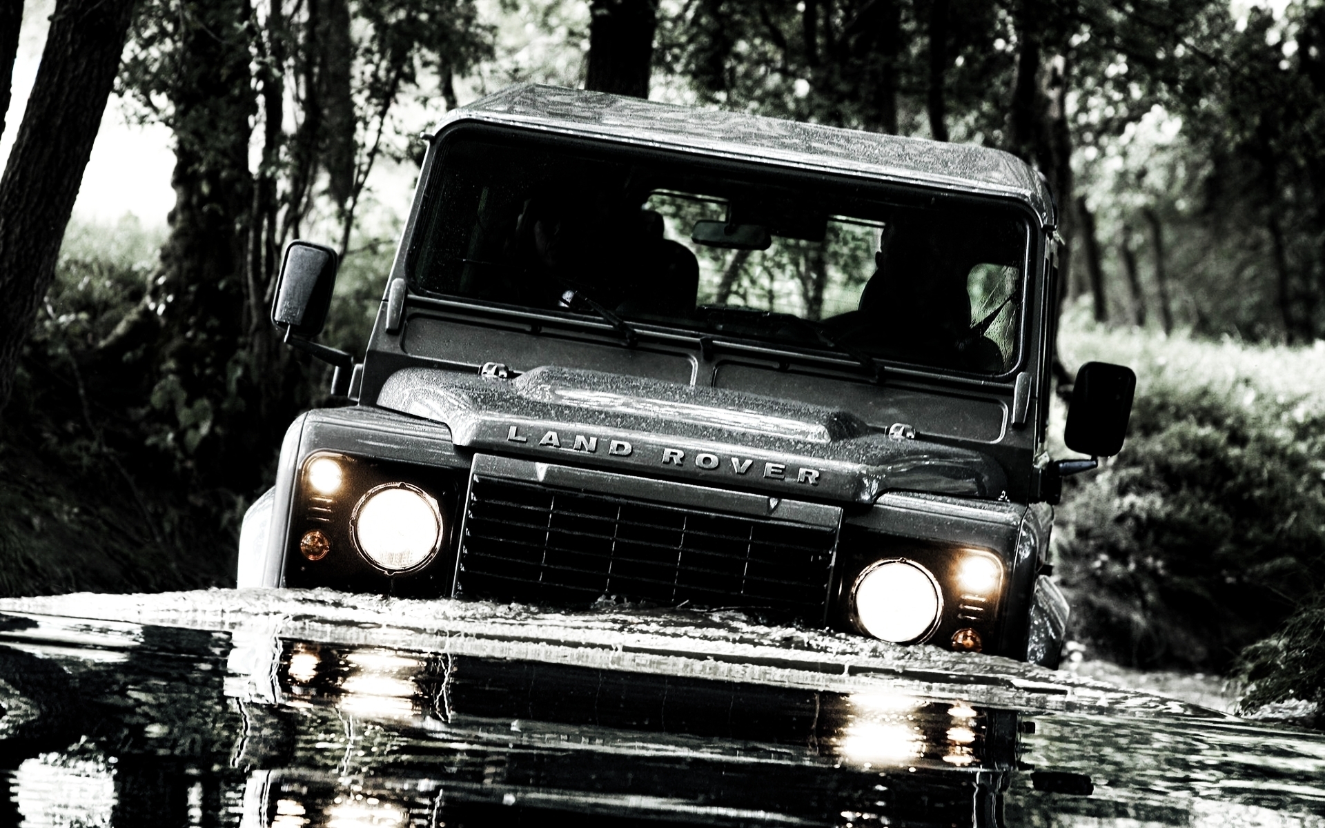 1920x1200 Land Rover Wallpaper 32322 280741 Bart's Church, Desktop