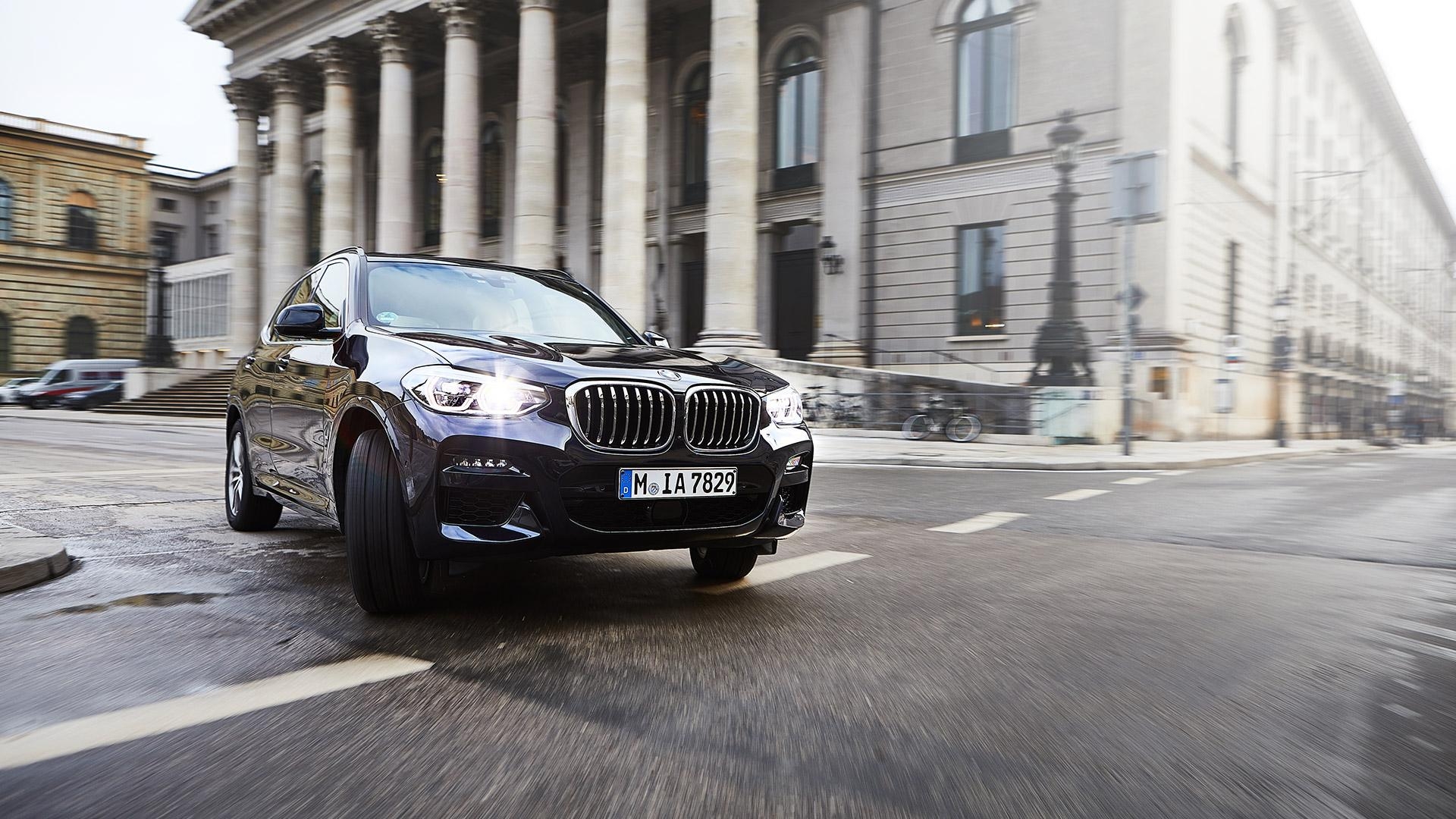 1920x1080 World premiere: the BMW X3 xDrive30e, Desktop