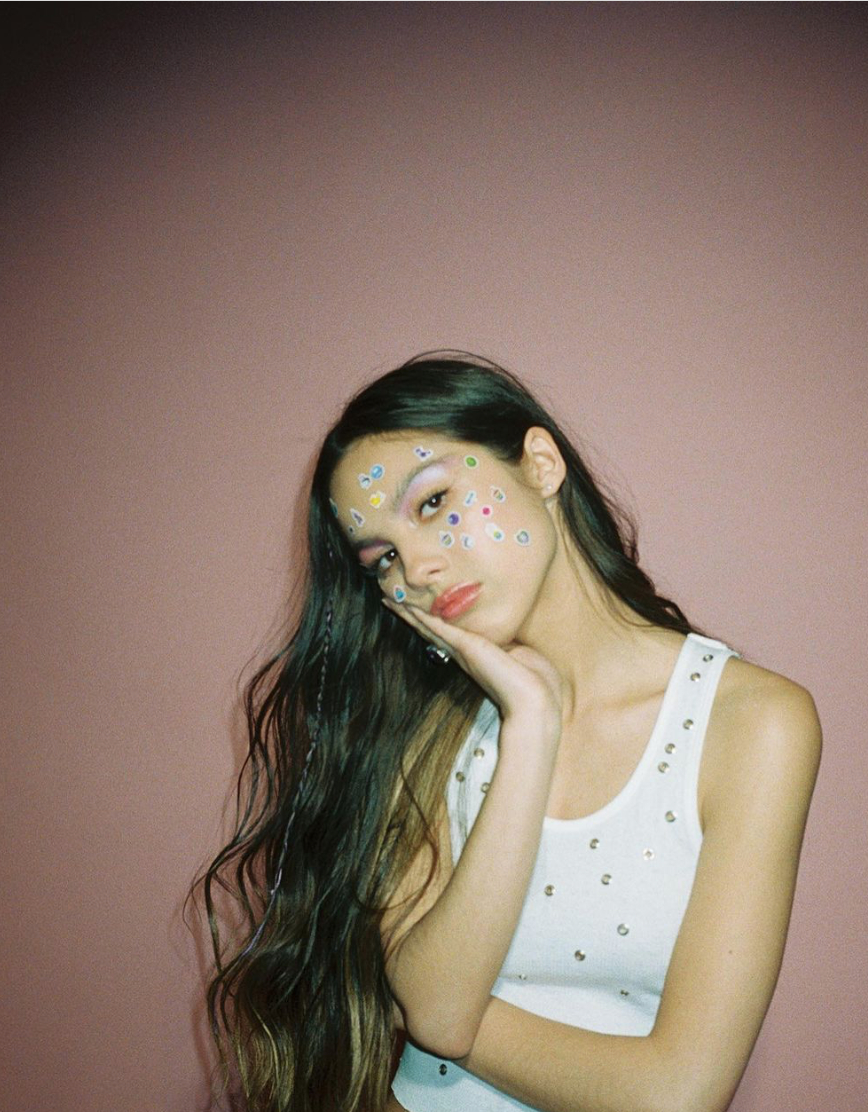 870x1120 Olivia Rodrigo's newest banger 'deja vu' shows her growth as artist. The Daily Targum, Phone